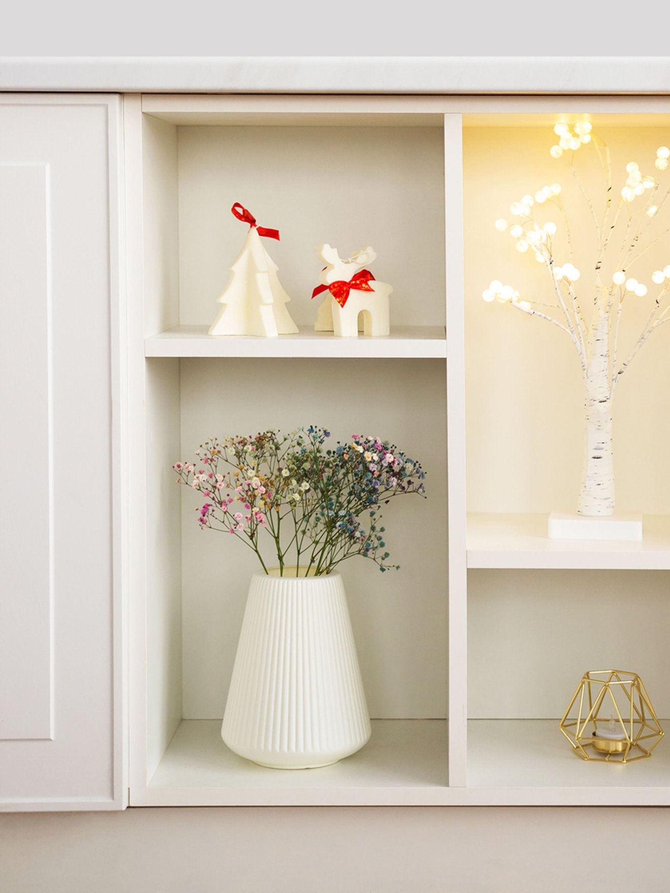 Ваза для квітів пластикова біла MBM HOME модель DH-FLOWERS-04 WHITE Ваза для квітів пластикова біла MBM HOME модель DH-FLOWERS-04 WHITE Фото