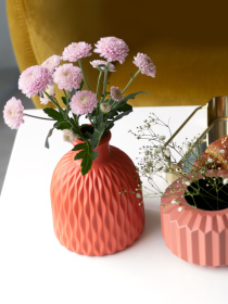 Ваза для квітів пластикова коралова MBM HOME модель DH-FLOWERS-09 CORAL Фото