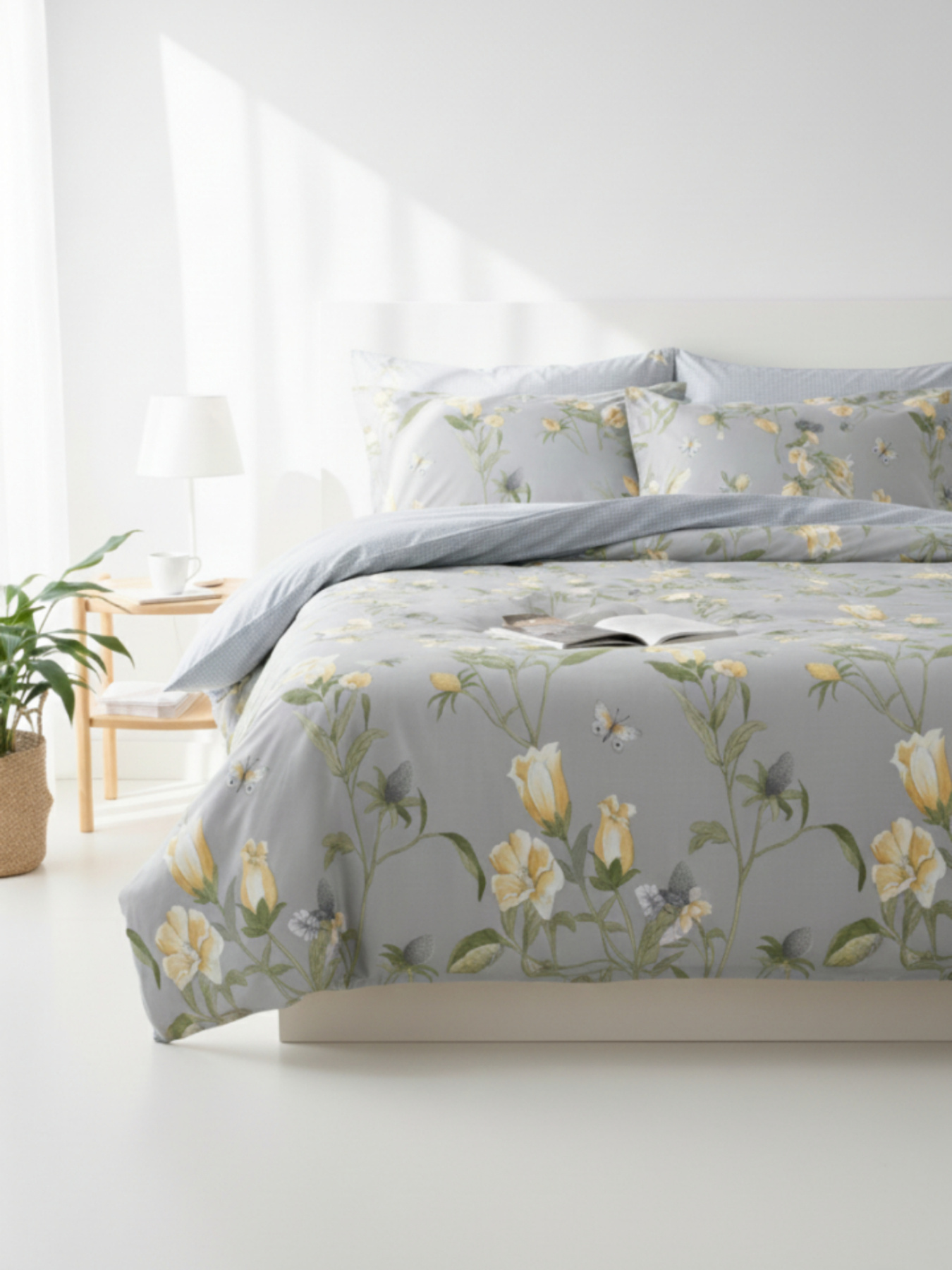 Наволочка "Песня цветов" из натурального сатина MBM HOME модель BL-P-05 GRAY/PRINT Фото