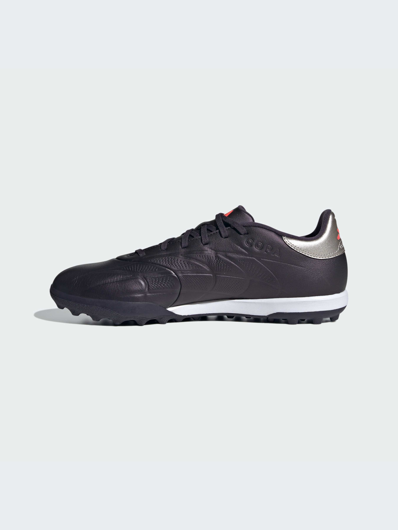 Кросівки Adidas Copa модель IG8720 Фото