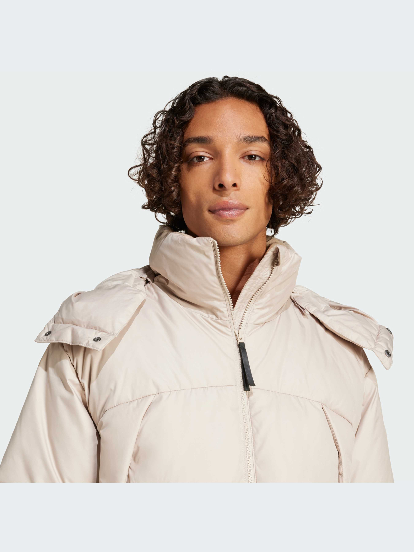 Куртки и дубленки Adidas модель IX8855 Куртки и дубленки Adidas модель IX8855 Фото