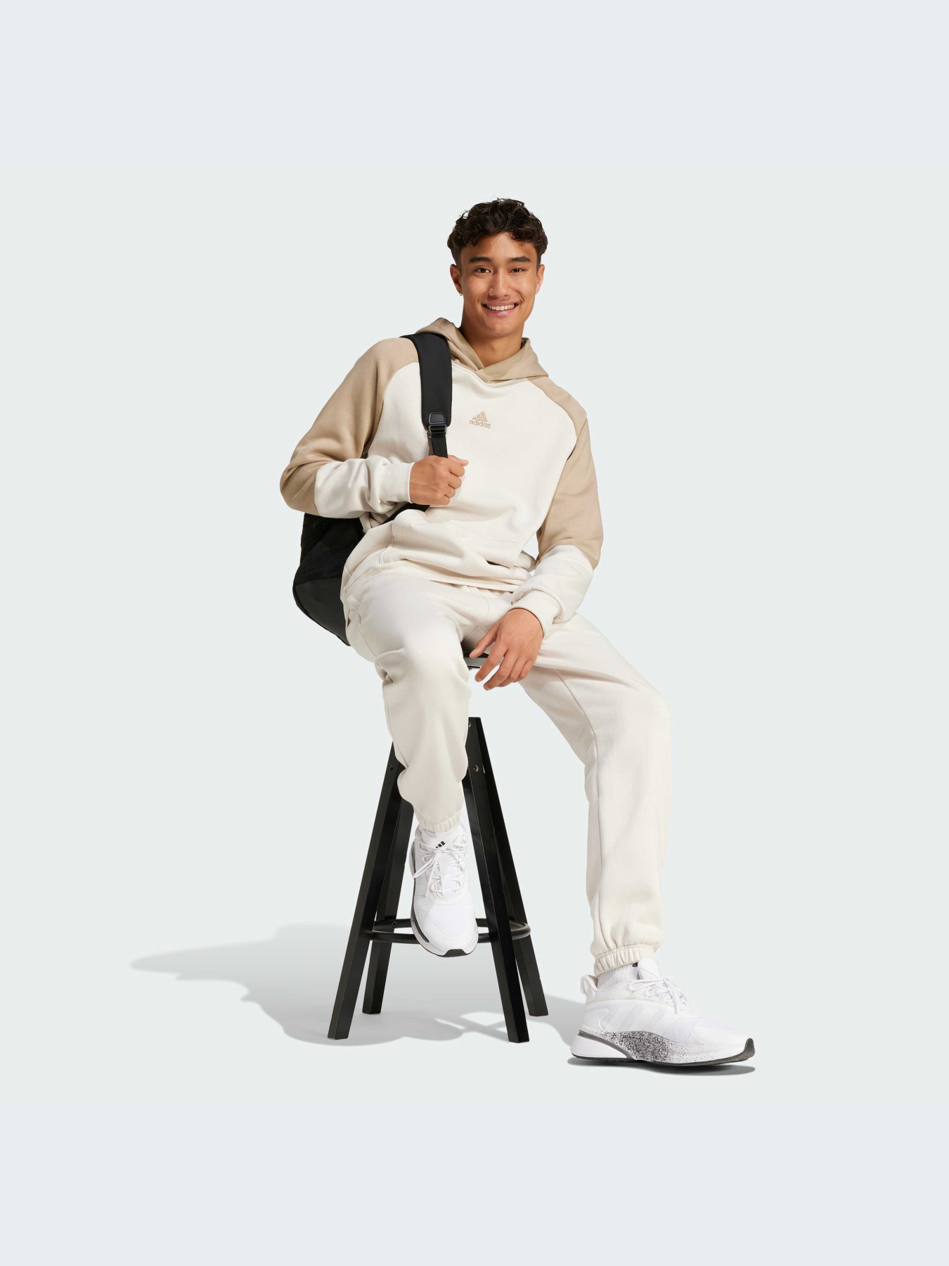 Костюмы Adidas модель IY6671 Костюмы Adidas модель IY6671 Фото