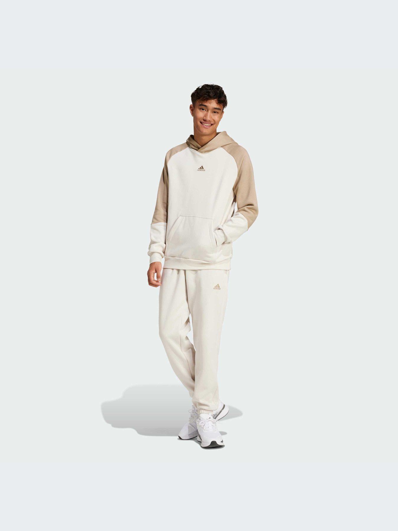 Костюмы Adidas модель IY6671 Костюмы Adidas модель IY6671 Фото