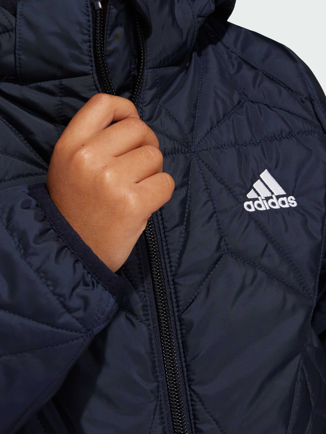 Куртки та дублянки Adidas модель JF4346 Фото