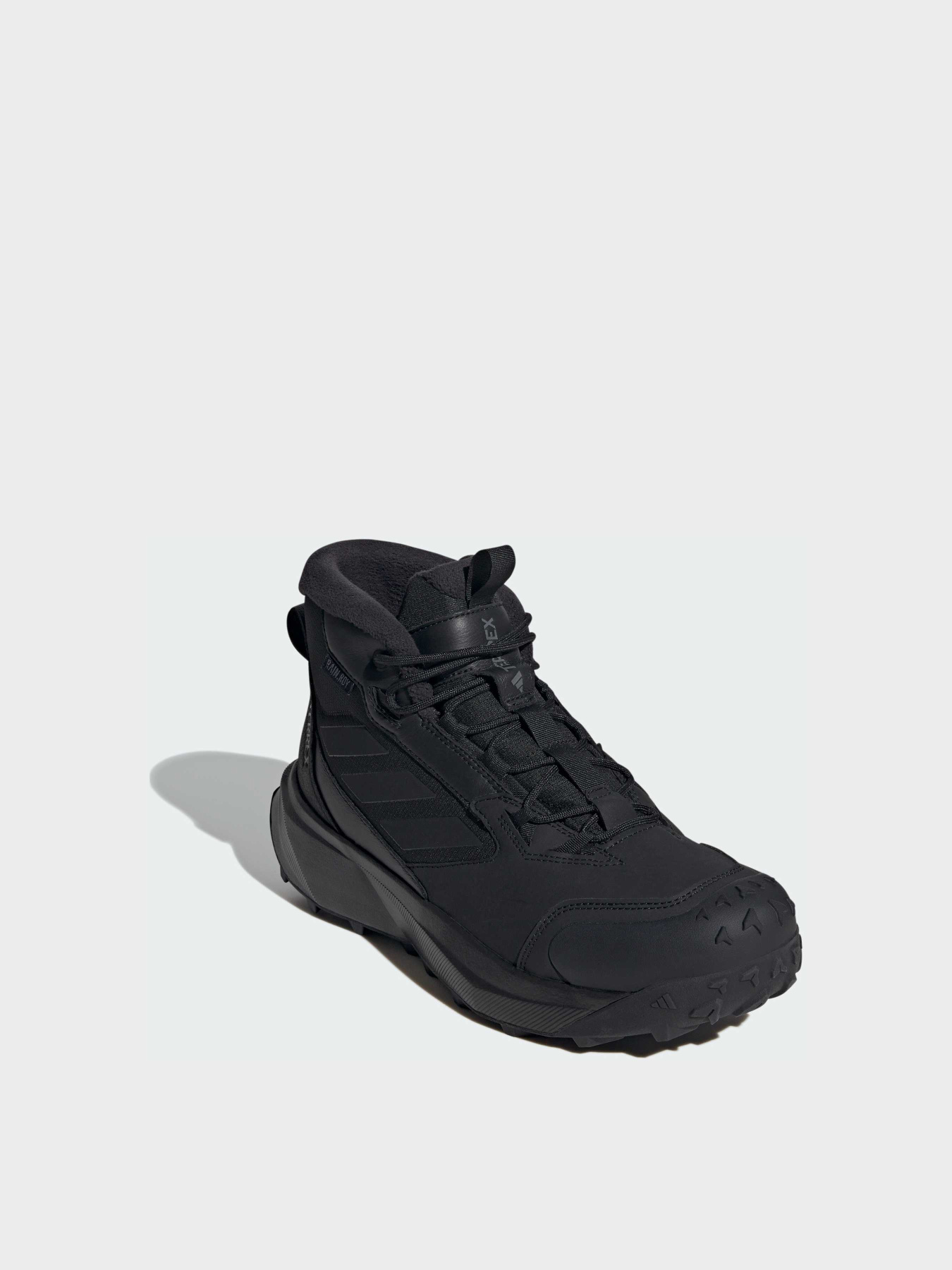 Ботинки и сапоги Adidas модель ID2859 Фото