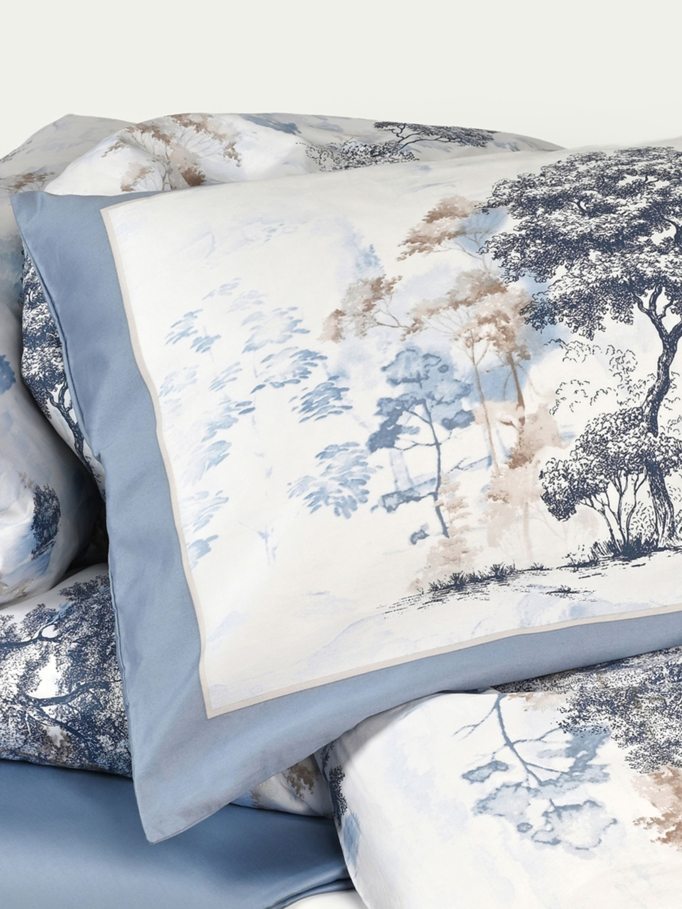 Наволочка "Магія лісу" з натурального сатину MBM HOME модель BL-P-01 BLUE/WHITE Фото