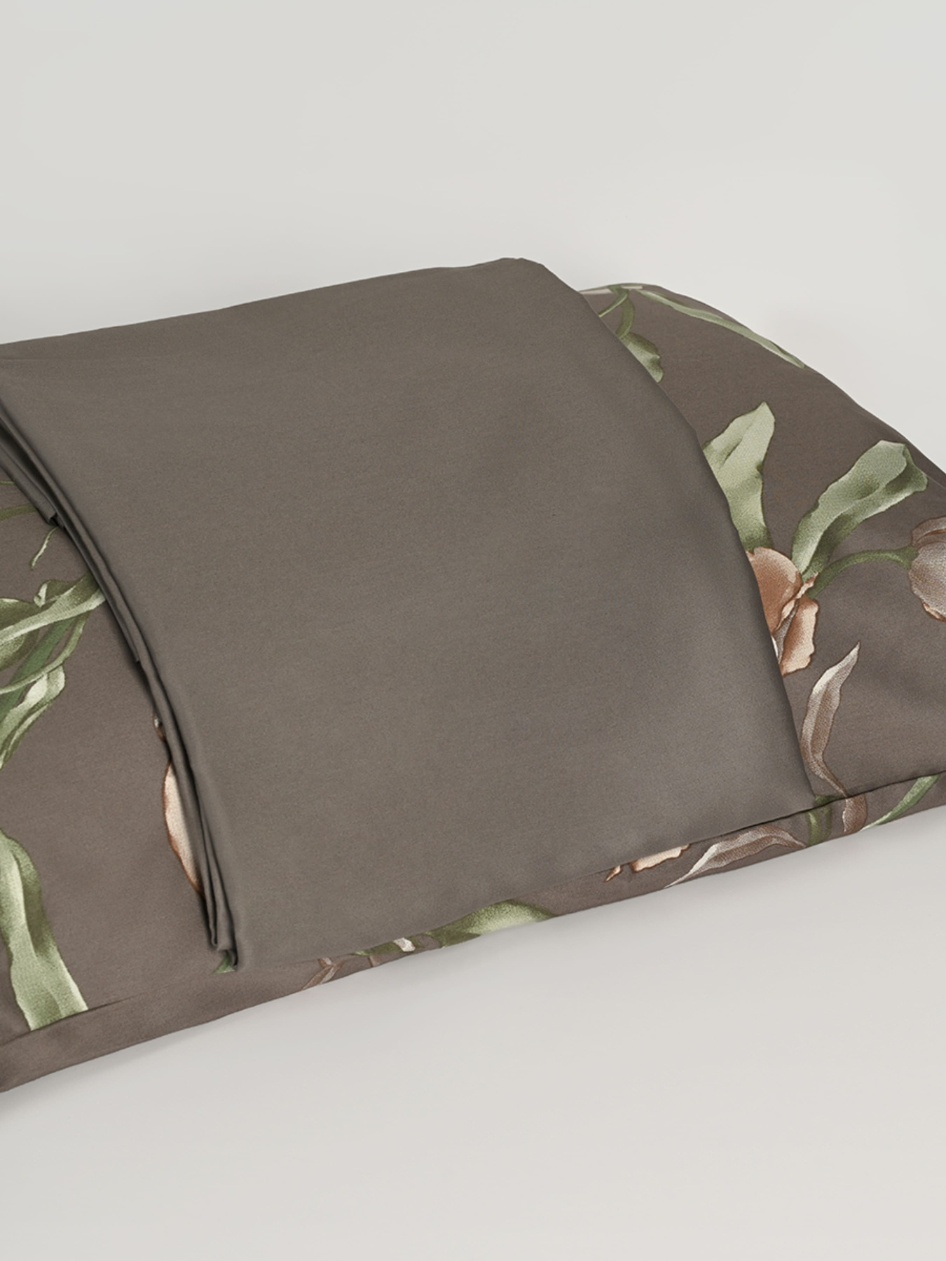 Простынь "Весенний цвет" из натурального сатина MBM HOME модель BL-FS-05/06 GRAY Простынь "Весенний цвет" из натурального сатина MBM HOME модель BL-FS-05/06 GRAY Фото