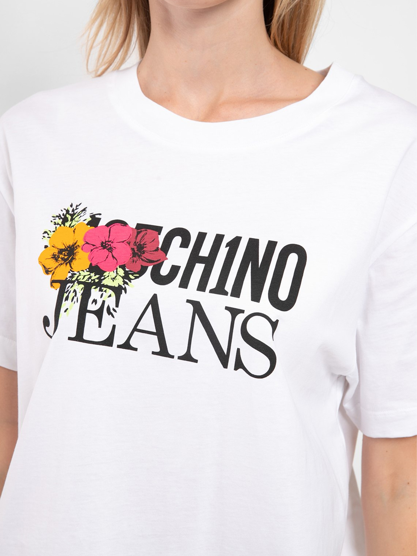 Футболки і поло Moschino модель 242K2A070387335001 Фото