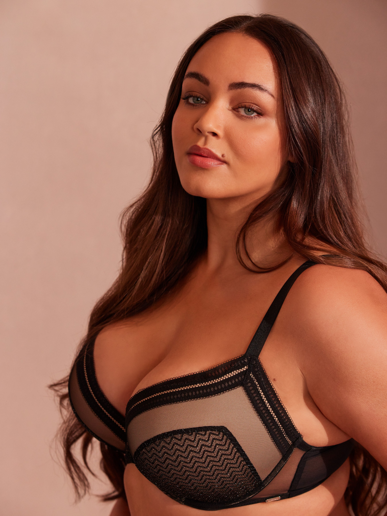Нижня білизна GOSSARD Contradiction модель 20001Blk Фото