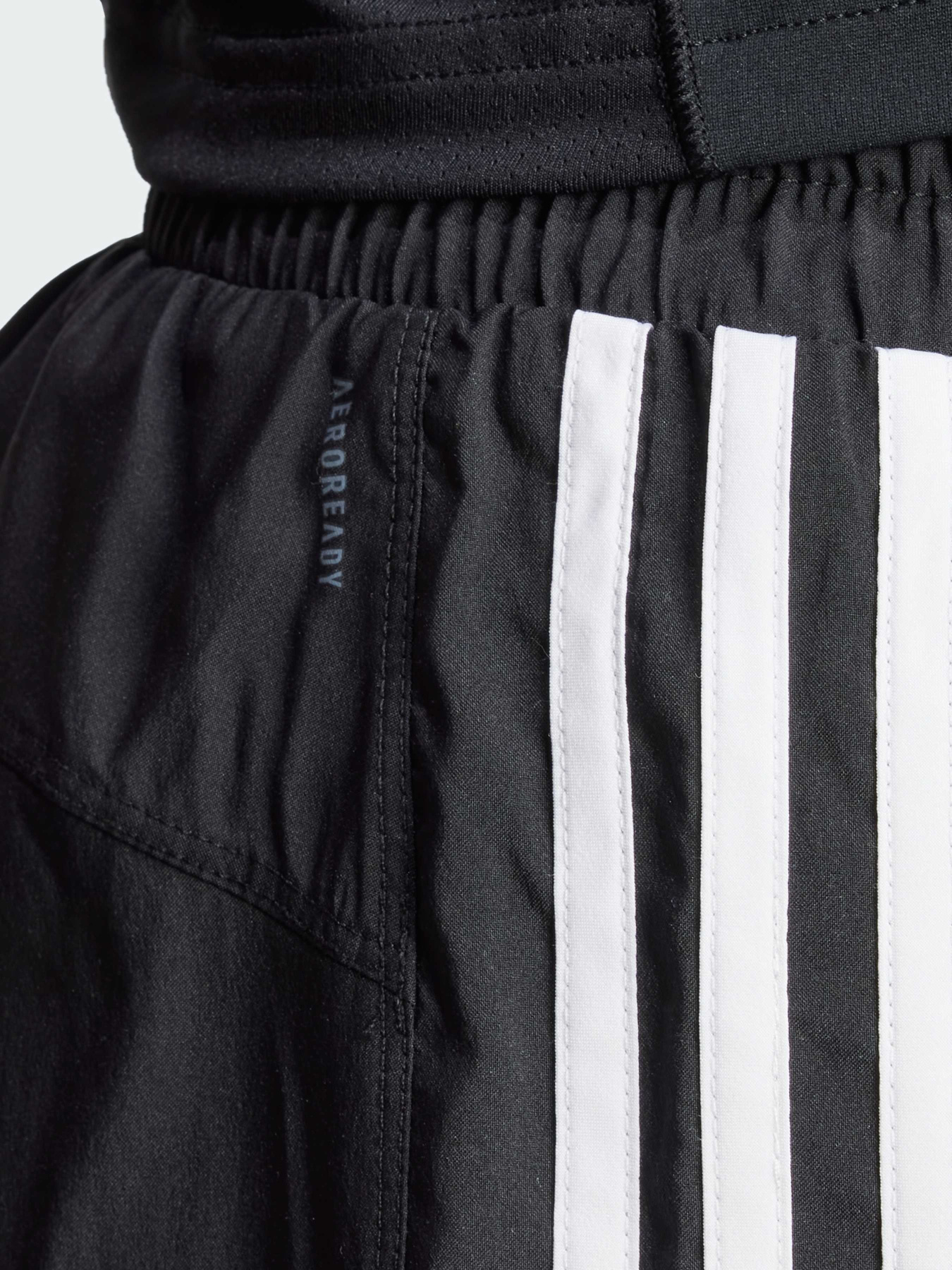 Шорты Adidas 3 Stripes модель IT7760 Шорты Adidas 3 Stripes модель IT7760 Фото