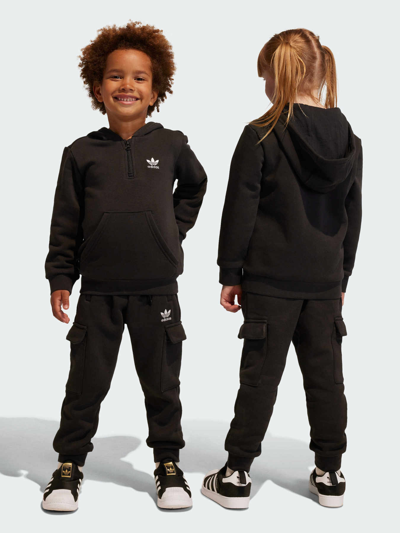 Костюмы Adidas модель IL2481 Костюмы Adidas модель IL2481 Фото