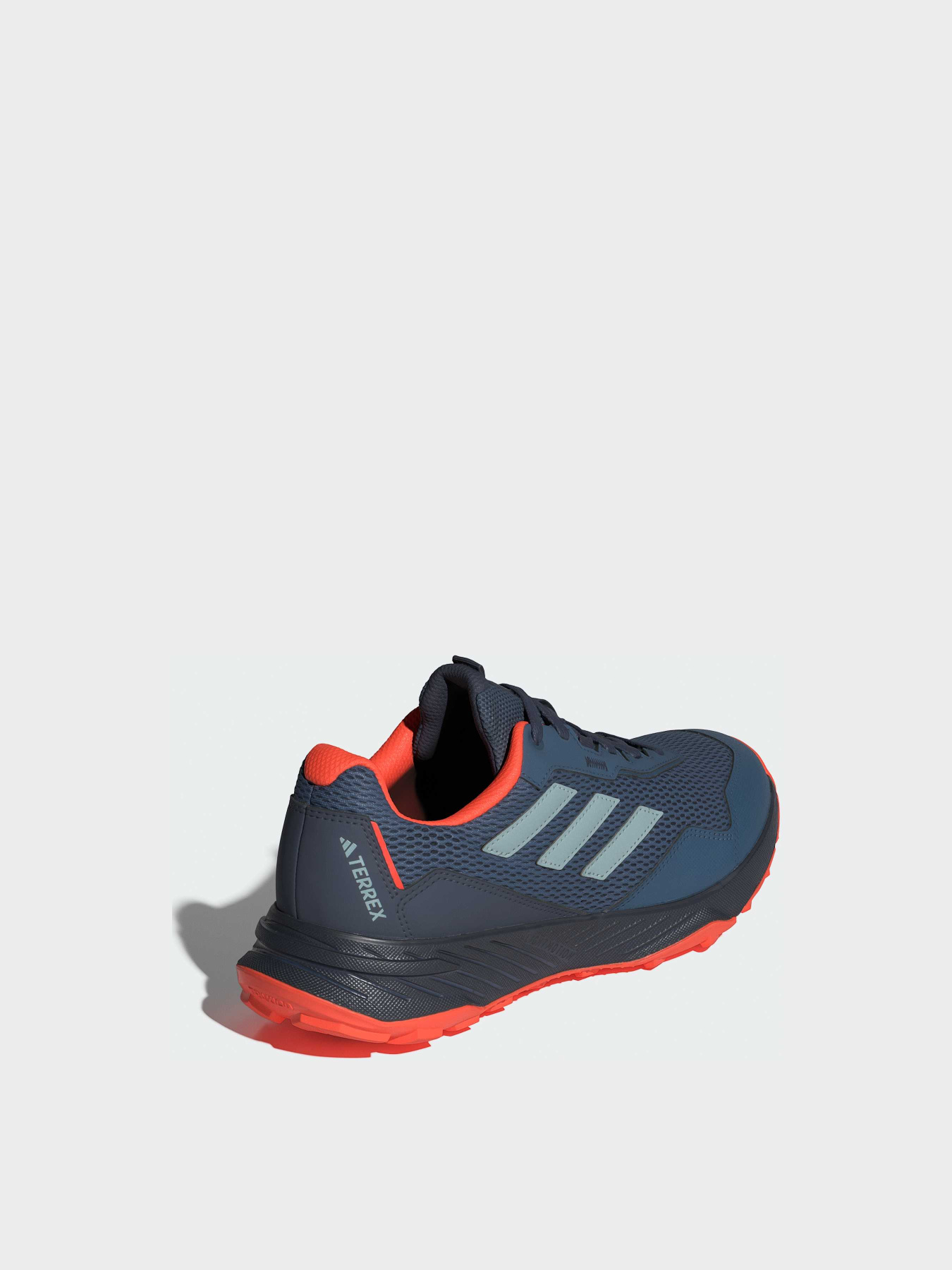 Кроссовки Adidas модель IE5908 Кроссовки Adidas модель IE5908 Фото