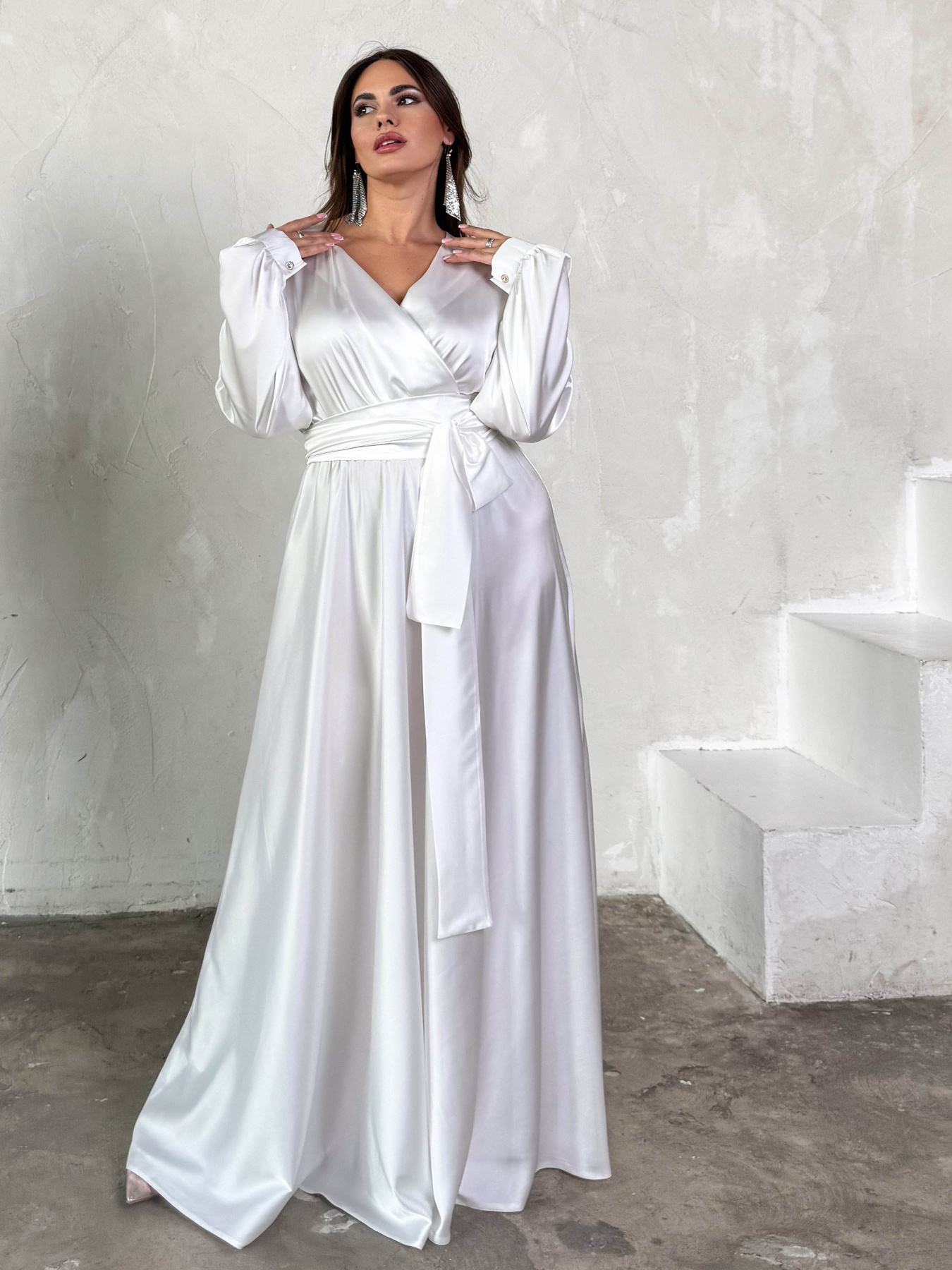 Платья Jadone Fashion модель Platie_Shiko_bile Фото