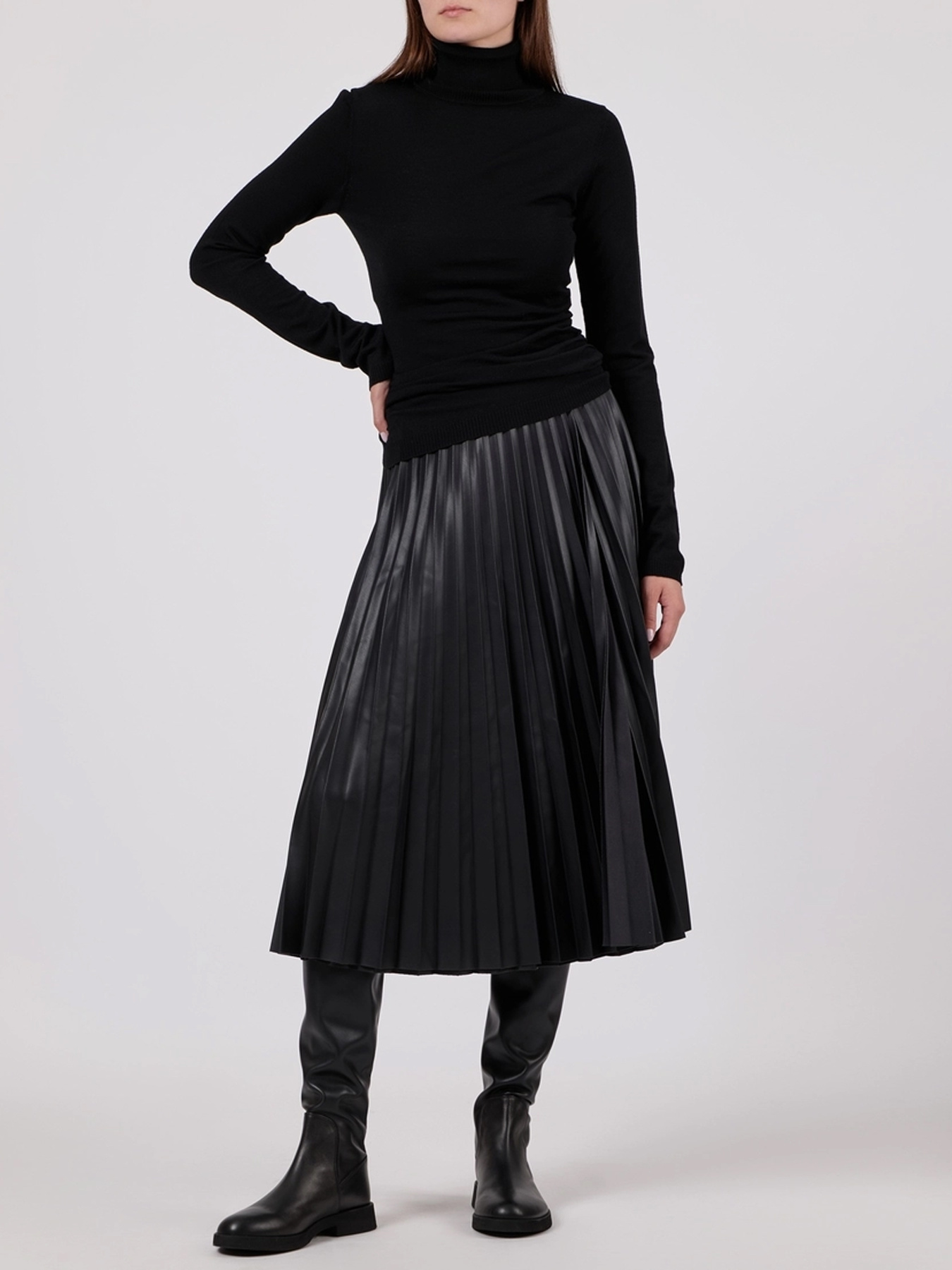 Светри та кардигани Moschino модель 242K2J090287001555 Фото