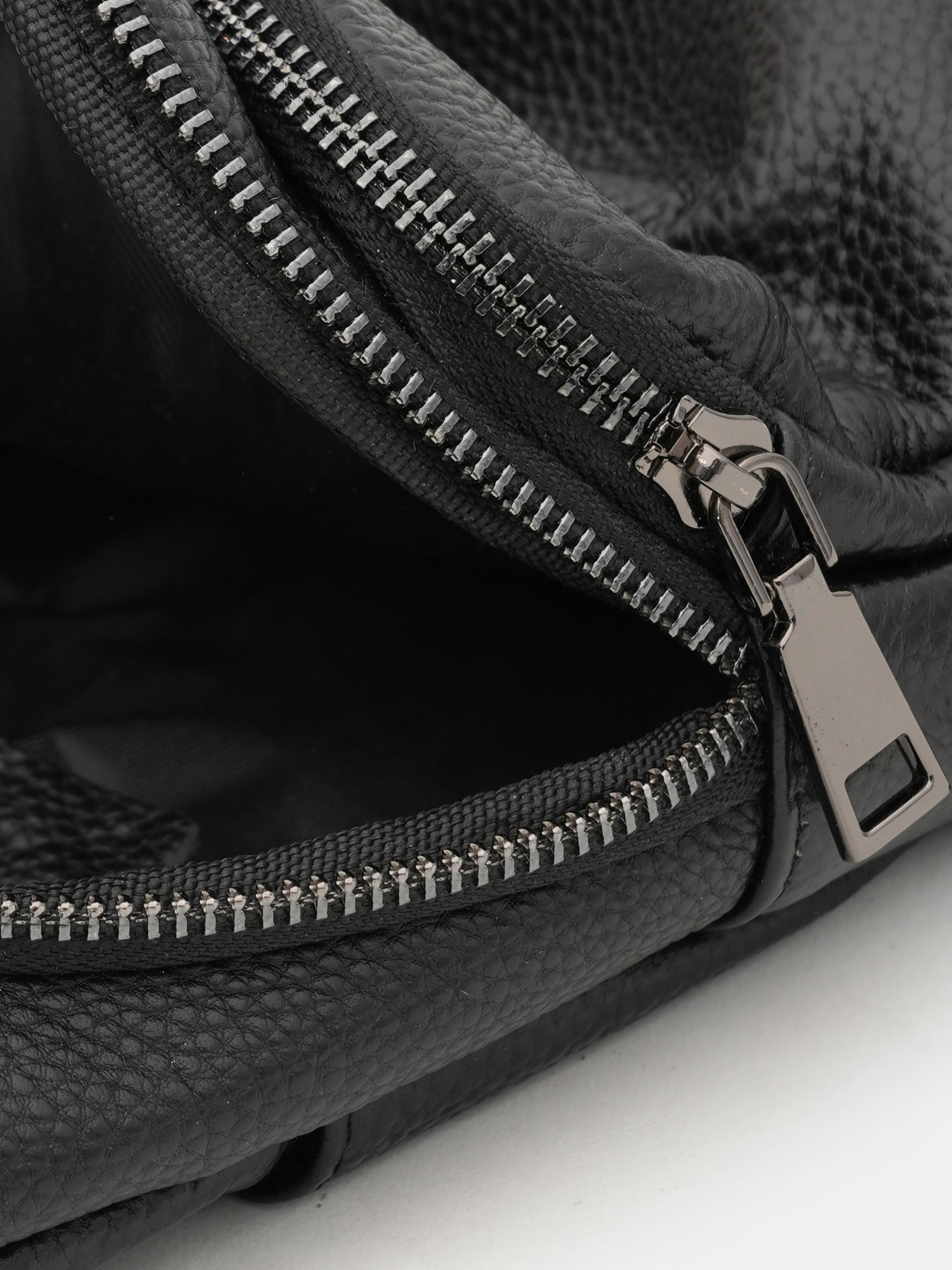 Рюкзаки Borsa Leather модель K1328c-black Фото