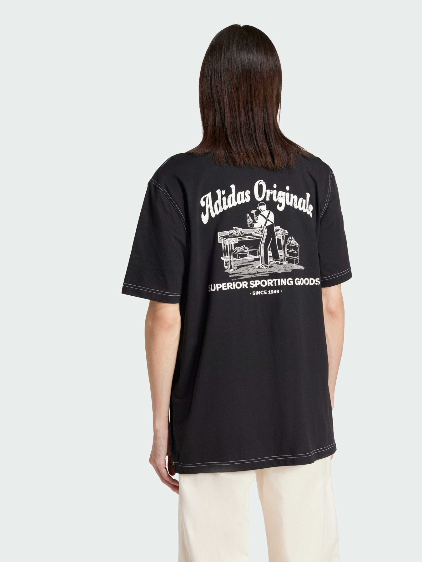 Футболки и поло Adidas Graphics модель JP4477 Футболки и поло Adidas Graphics модель JP4477 Фото