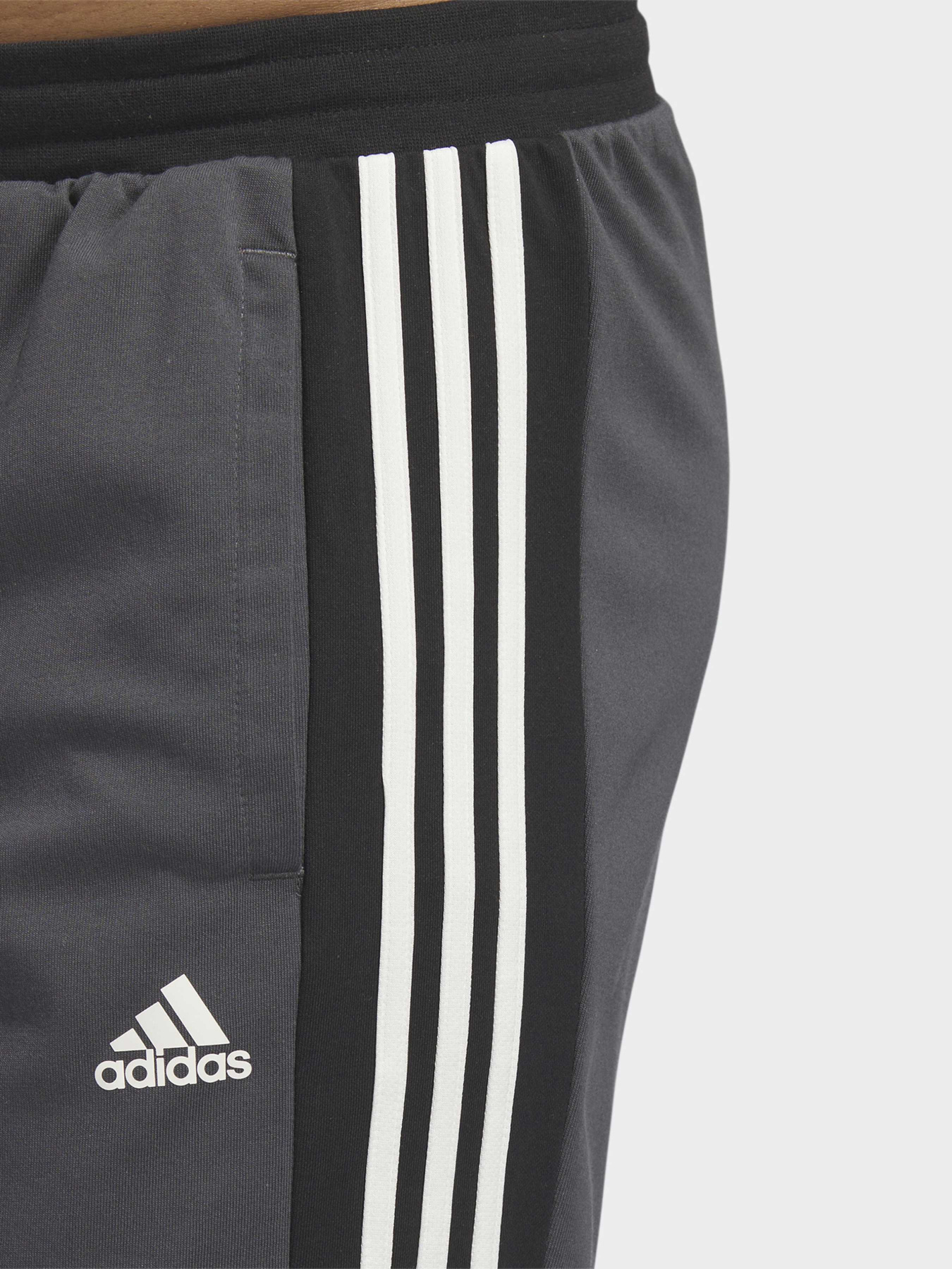 Костюмы Adidas модель IC6754 Костюмы Adidas модель IC6754 Фото