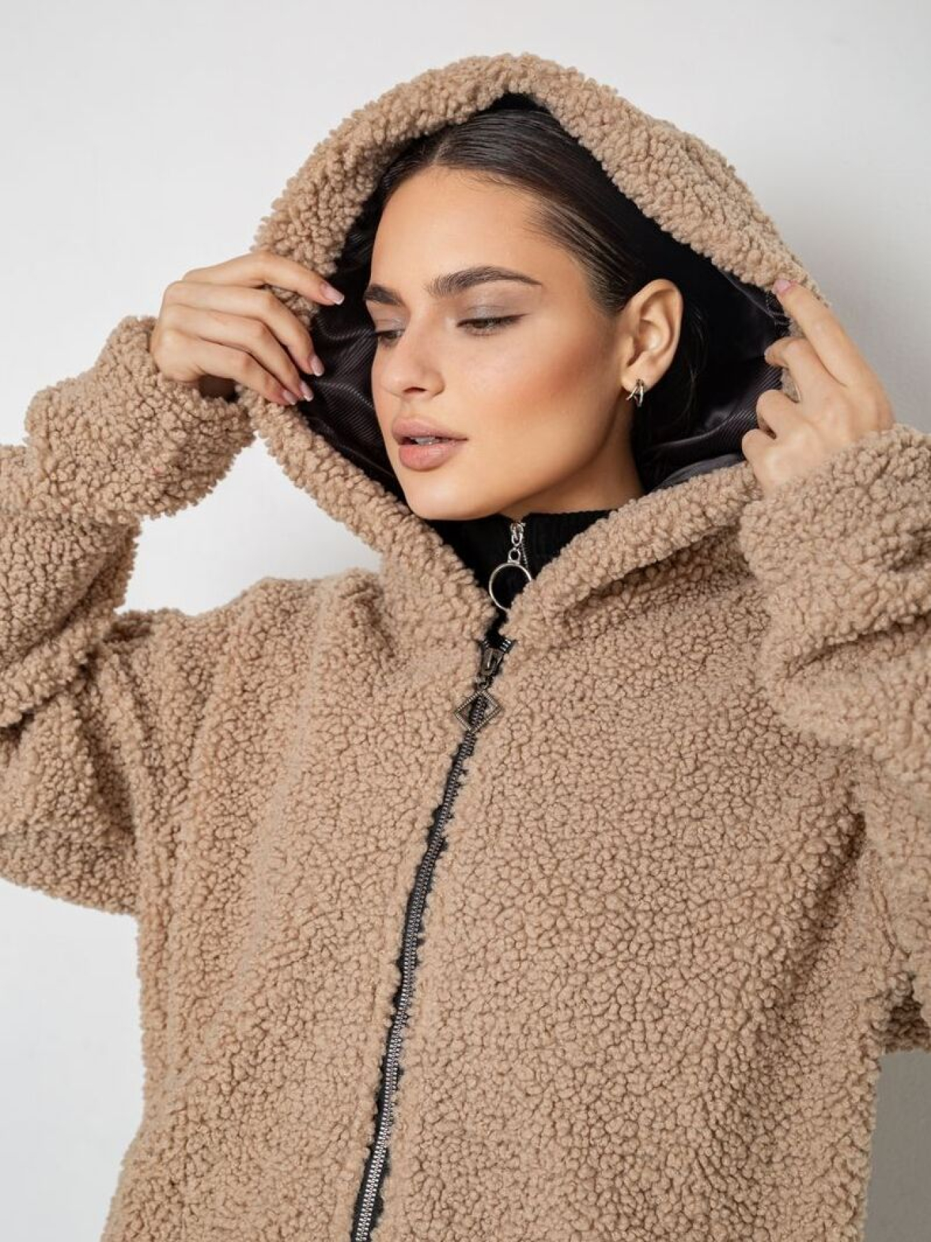 Худи и свитшоты Ager модель У-1132931::000000023 Фото