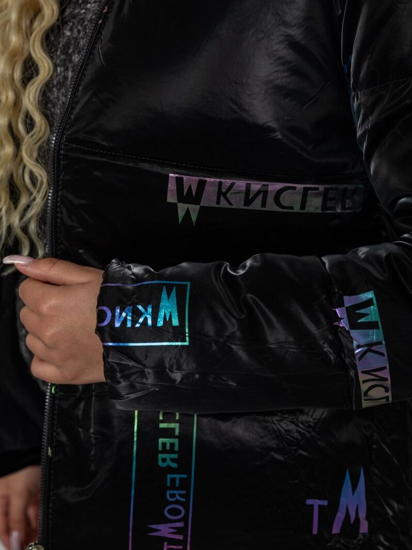 Куртки и дубленки Ager модель У-1133270::000000096 Фото