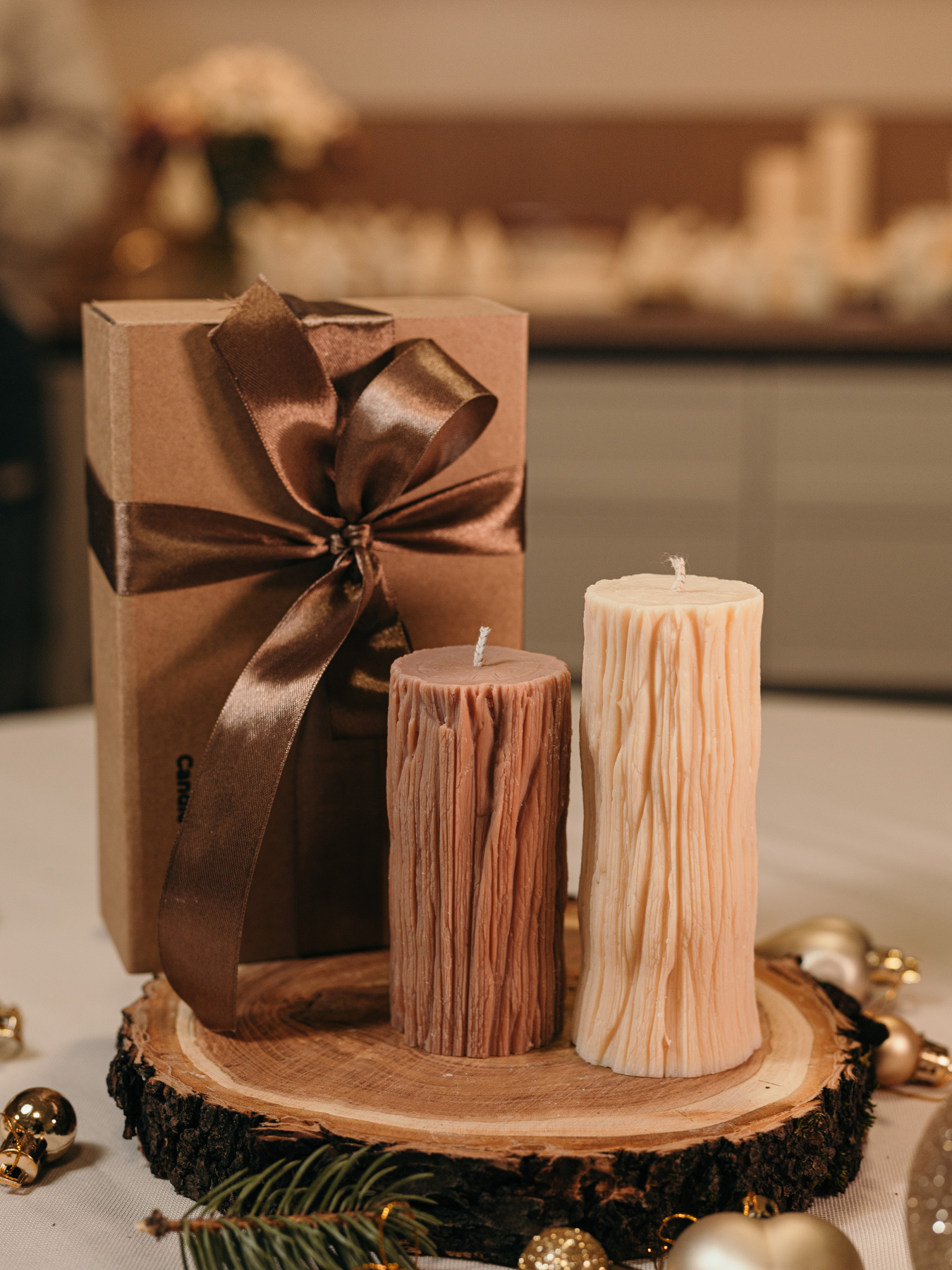 Аромасвеча "Полено", аромат - Redwoods and Moss (секвоя и мох) Candle Design модель 130.2012 Фото