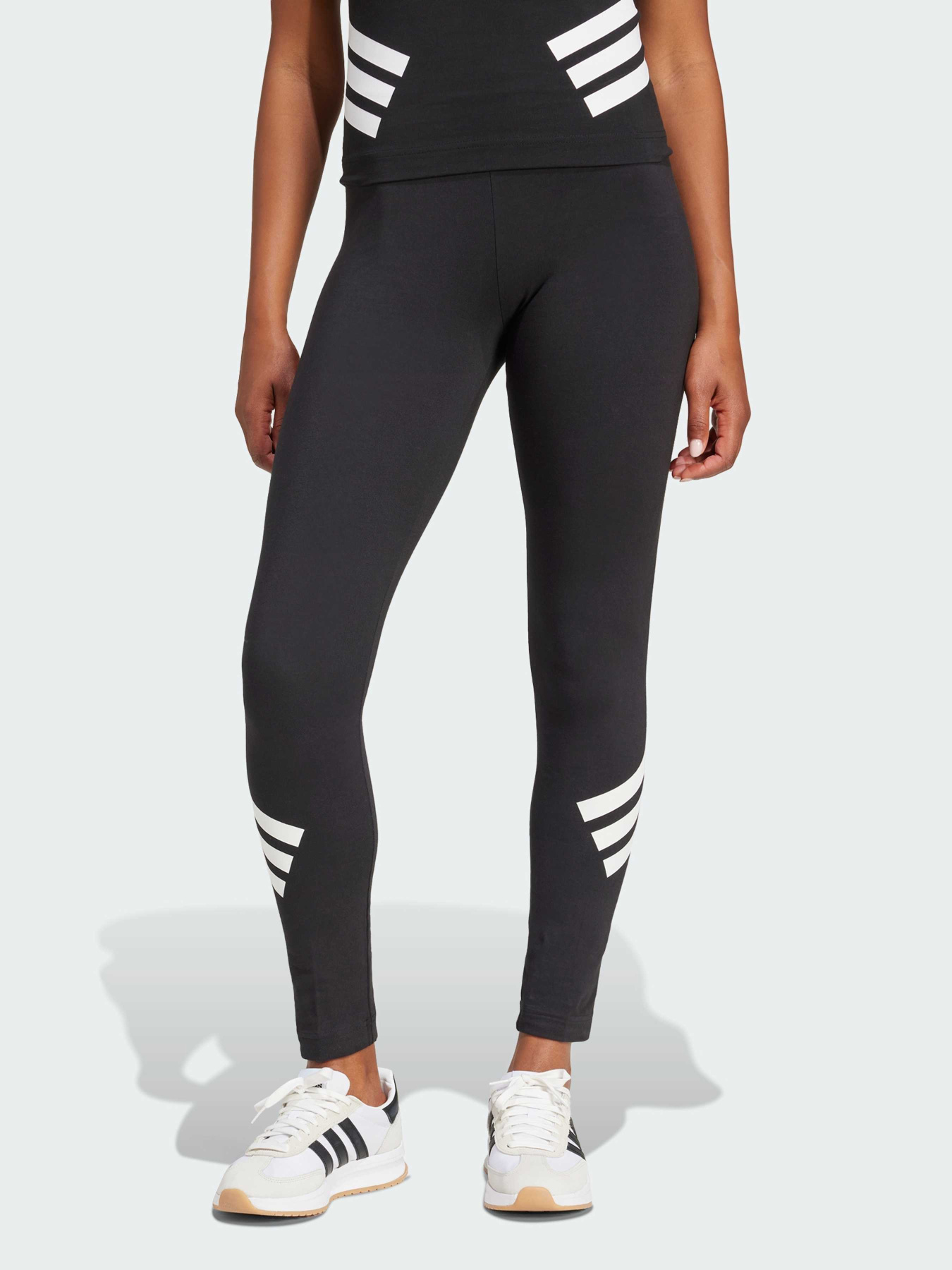 Брюки Adidas 3 Stripes модель JE0215 Брюки Adidas 3 Stripes модель JE0215 Фото