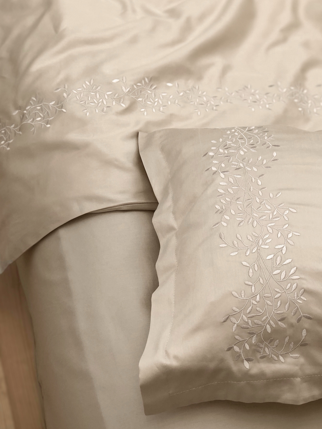 Підковдра лате з вишитими гілками Cozy модель 8009274 Фото