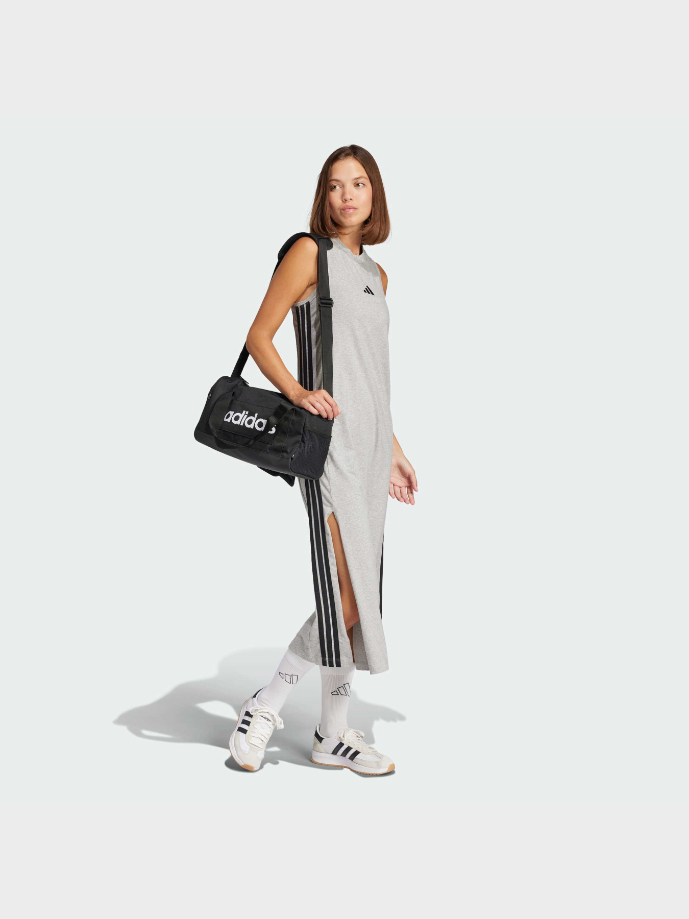 Сумки Adidas модель JE8347 Сумки Adidas модель JE8347 Фото