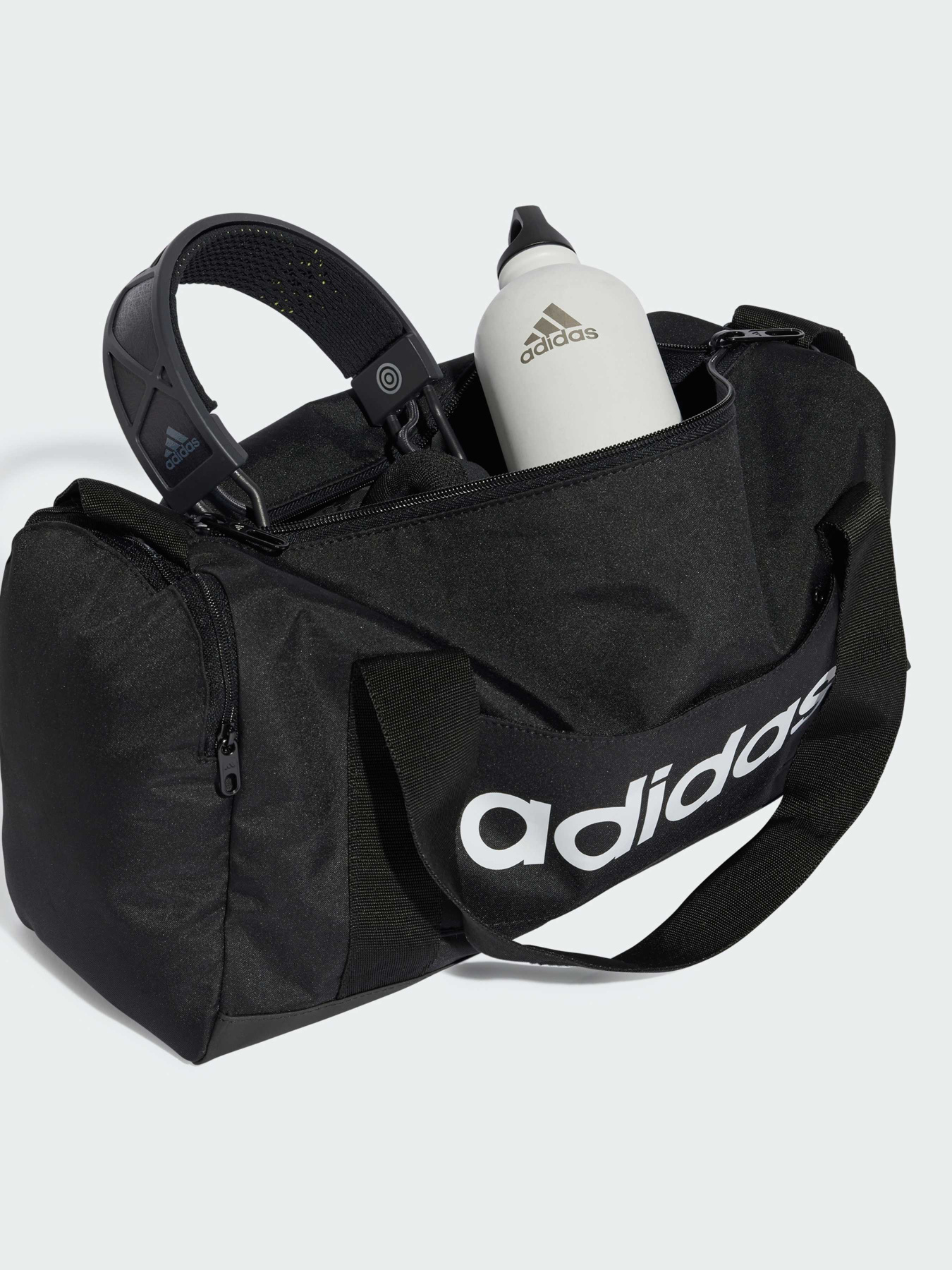 Сумки Adidas модель JE8347 Сумки Adidas модель JE8347 Фото