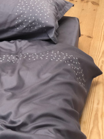 Підковдра темно-сіра з вишитими білими зірками Cozy модель 8009416 Фото
