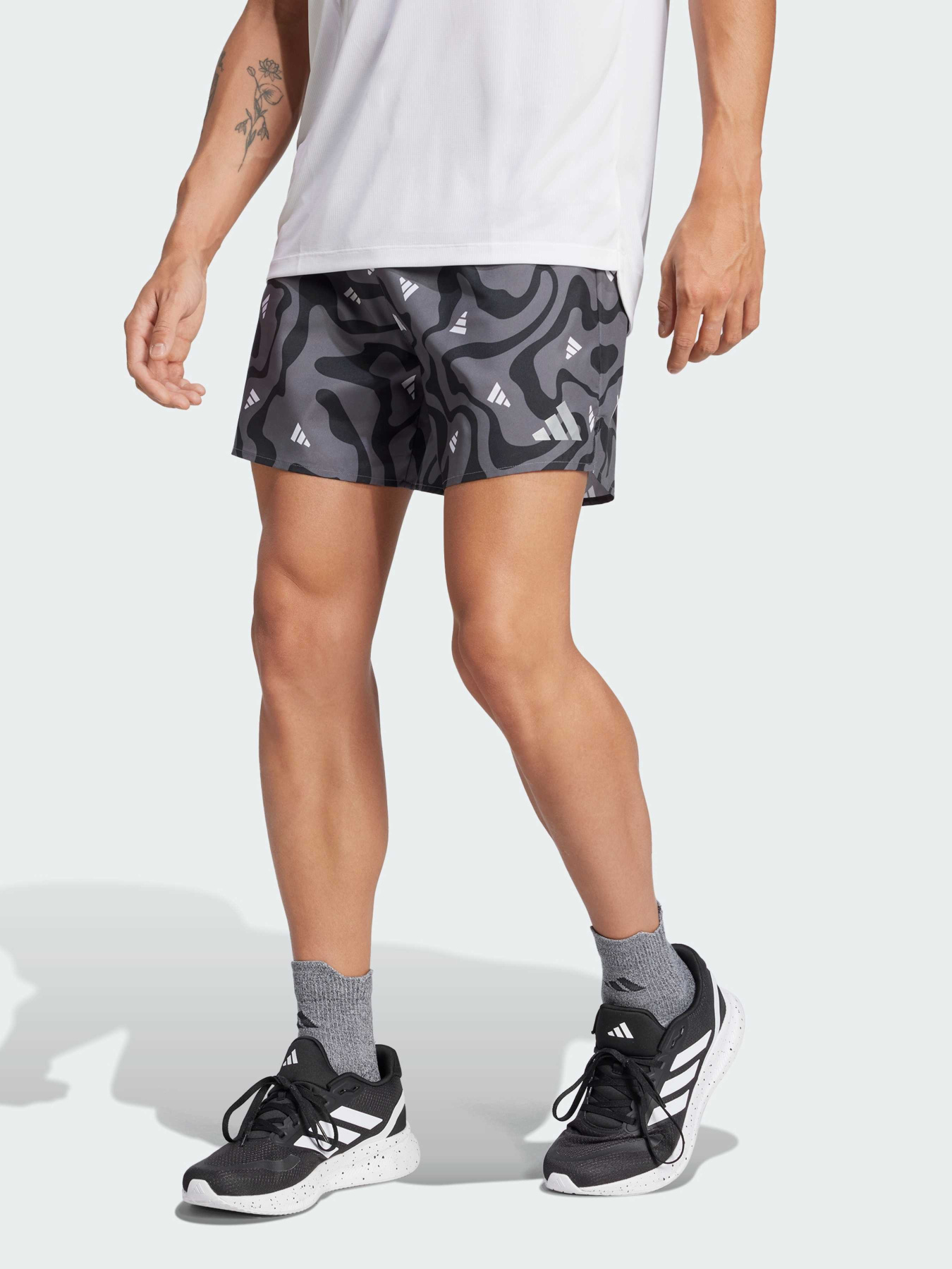 Шорты Adidas модель JD2336 Шорты Adidas модель JD2336 Фото