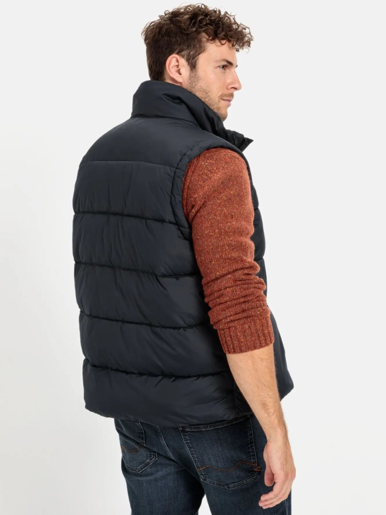 Куртки та дублянки Camel Active Vest модель 460900-4X33-47 Куртки та дублянки Camel Active Vest модель 460900-4X33-47 Фото