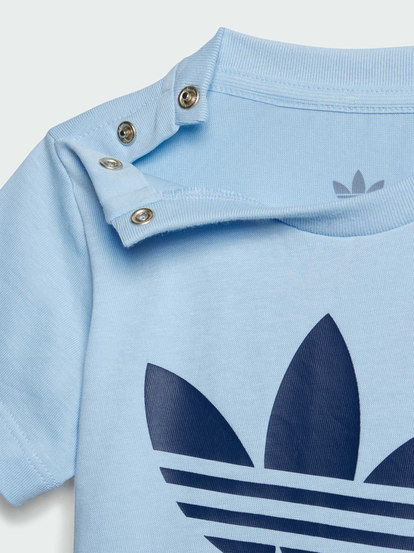 Костюмы Adidas Adicolor модель JC6578 Костюмы Adidas Adicolor модель JC6578 Фото