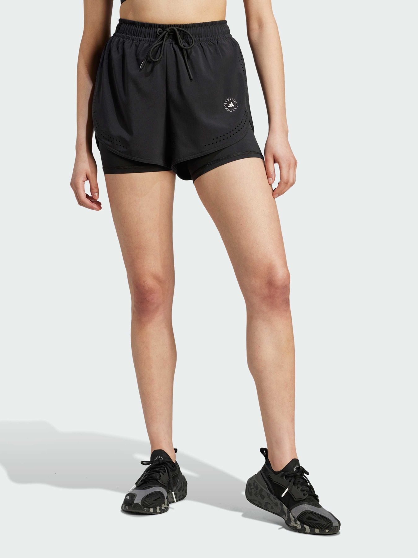Шорты Adidas модель IB6824 Шорты Adidas модель IB6824 Фото