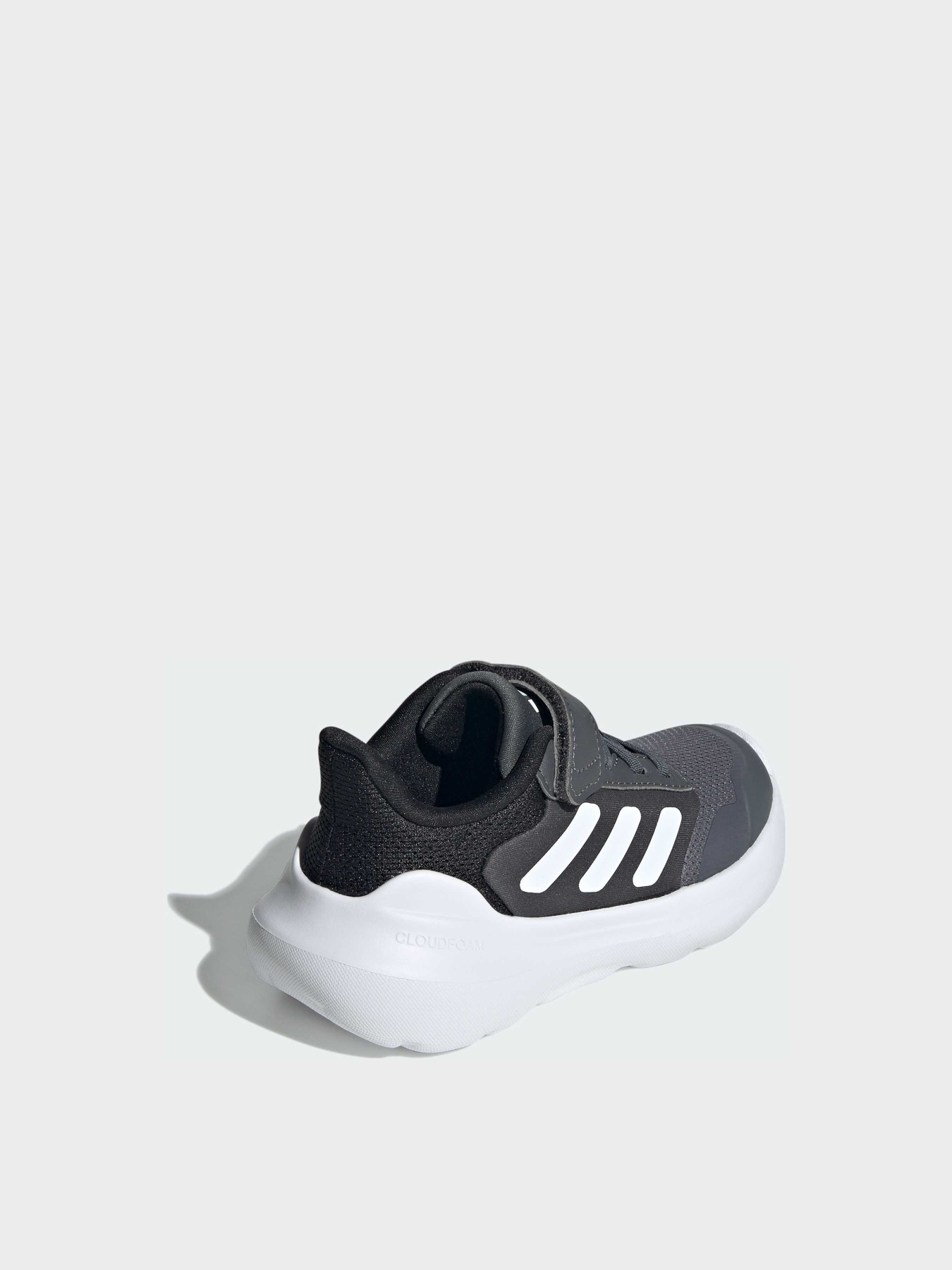 Кроссовки Adidas модель IE5986 Фото