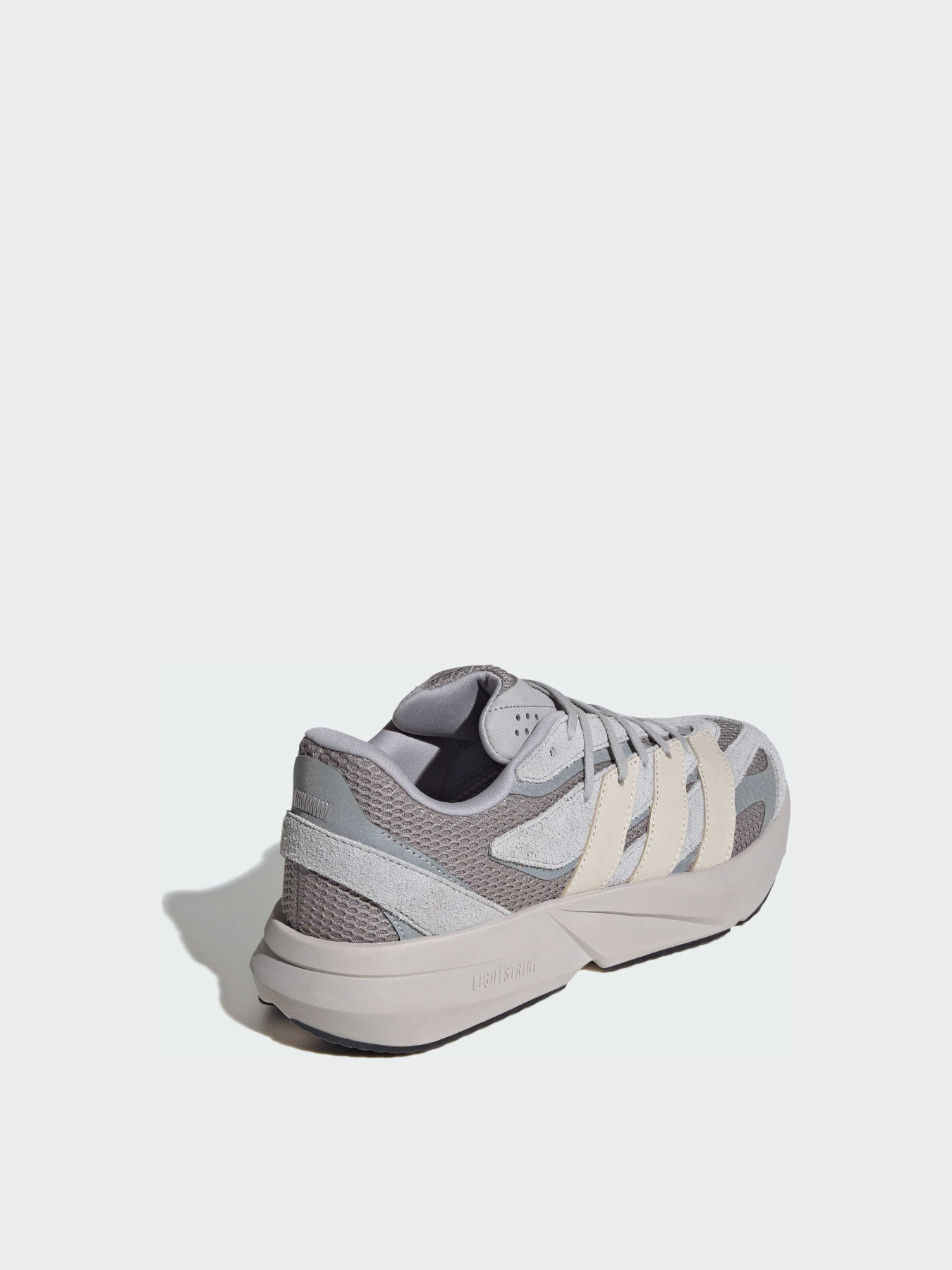 Кроссовки Adidas модель JQ9973 Фото