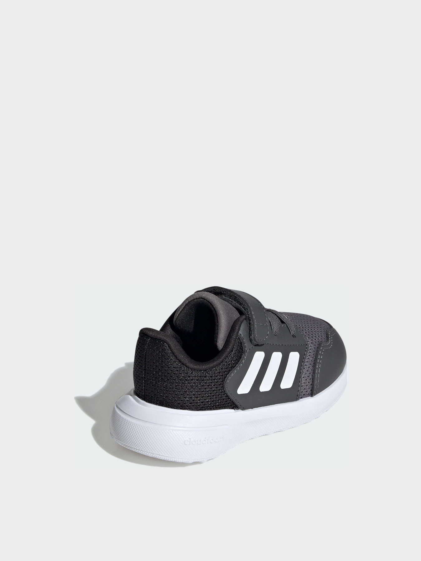 Кроссовки Adidas модель IE6013 Фото