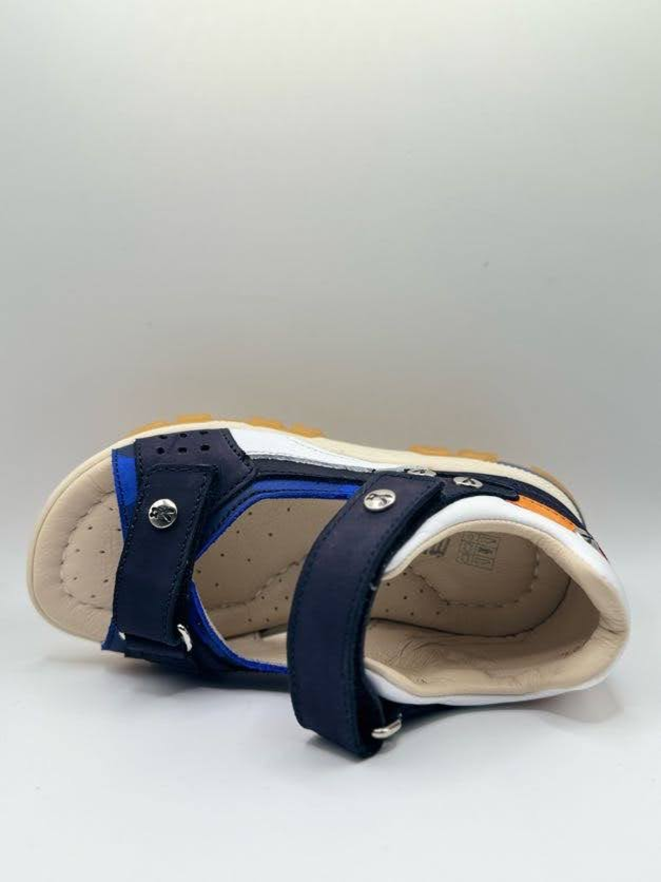 Сандалии Minimen модель 79knopka24 Сандалии Minimen модель 79knopka24 Фото