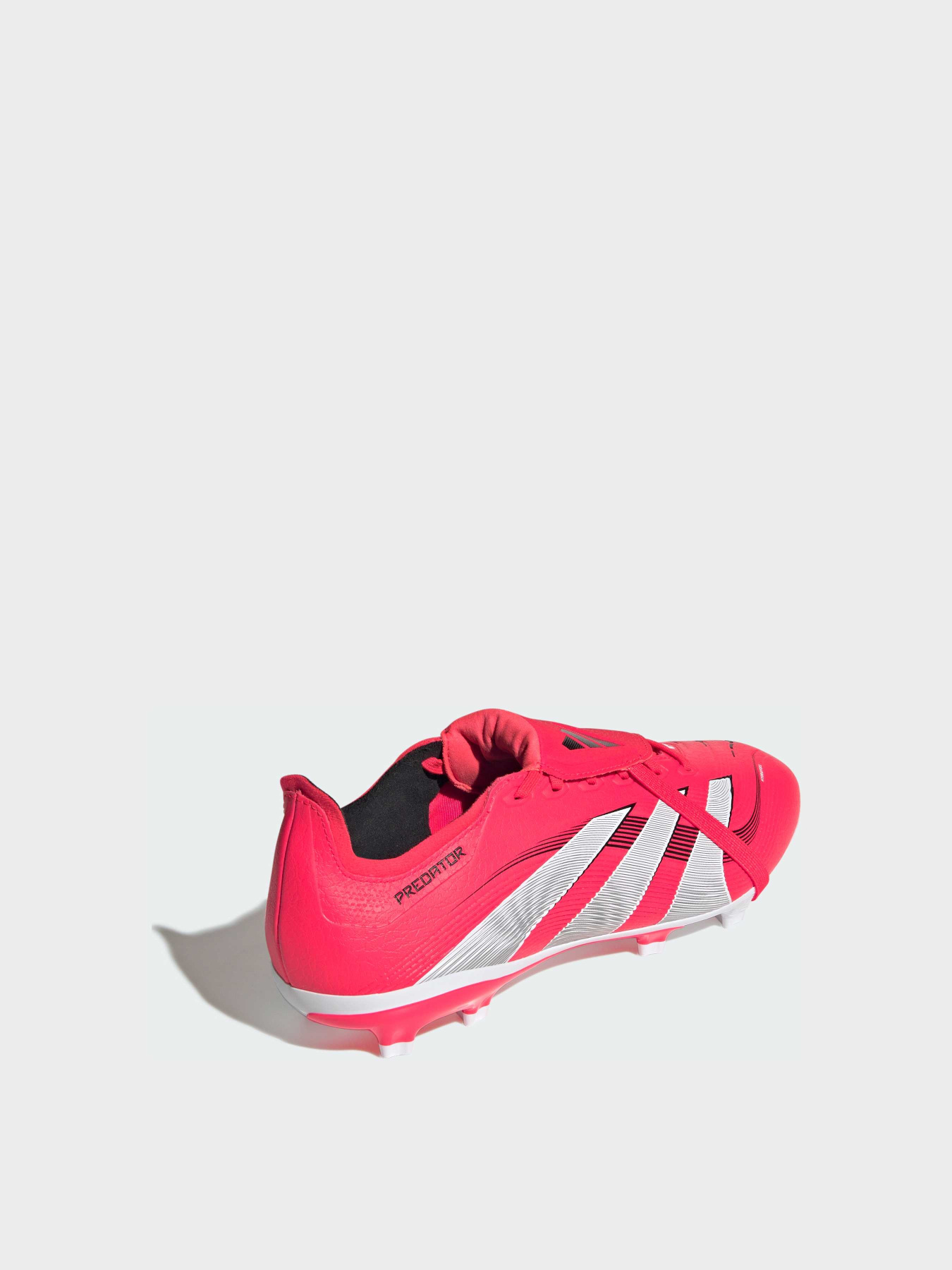 Кроссовки Adidas Predator модель ID1319 Фото