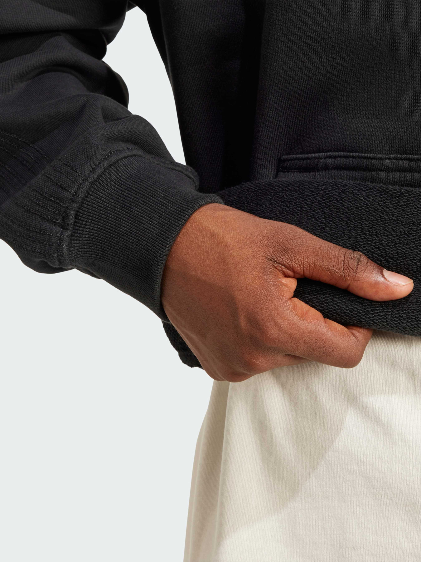 Худи и свитшоты Adidas модель JC9572 Фото