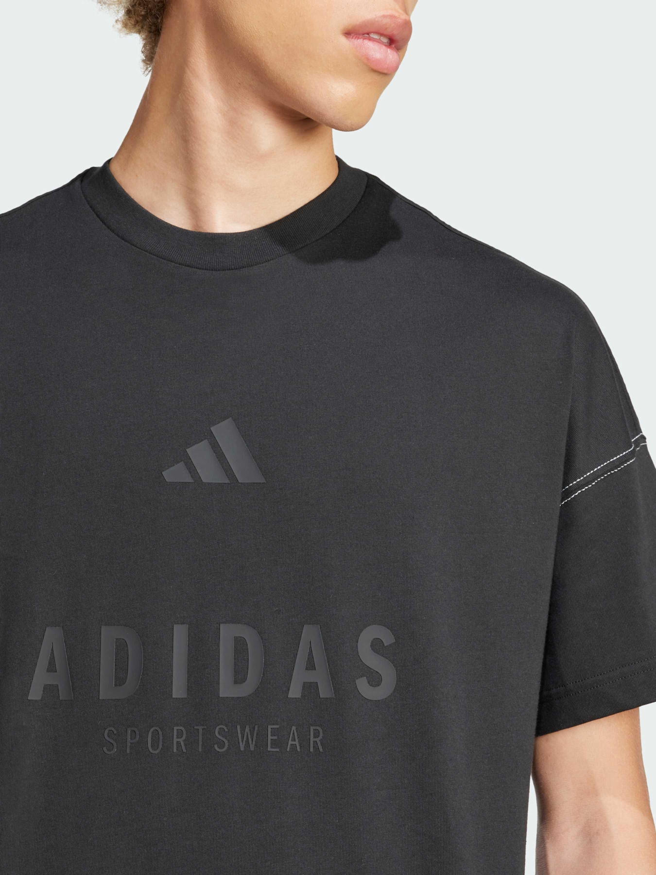 Футболки і поло Adidas модель JJ3658 Фото