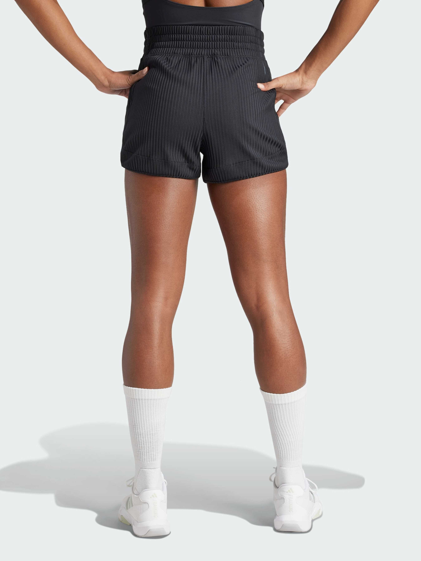 Шорты Adidas модель IK5455 Шорты Adidas модель IK5455 Фото