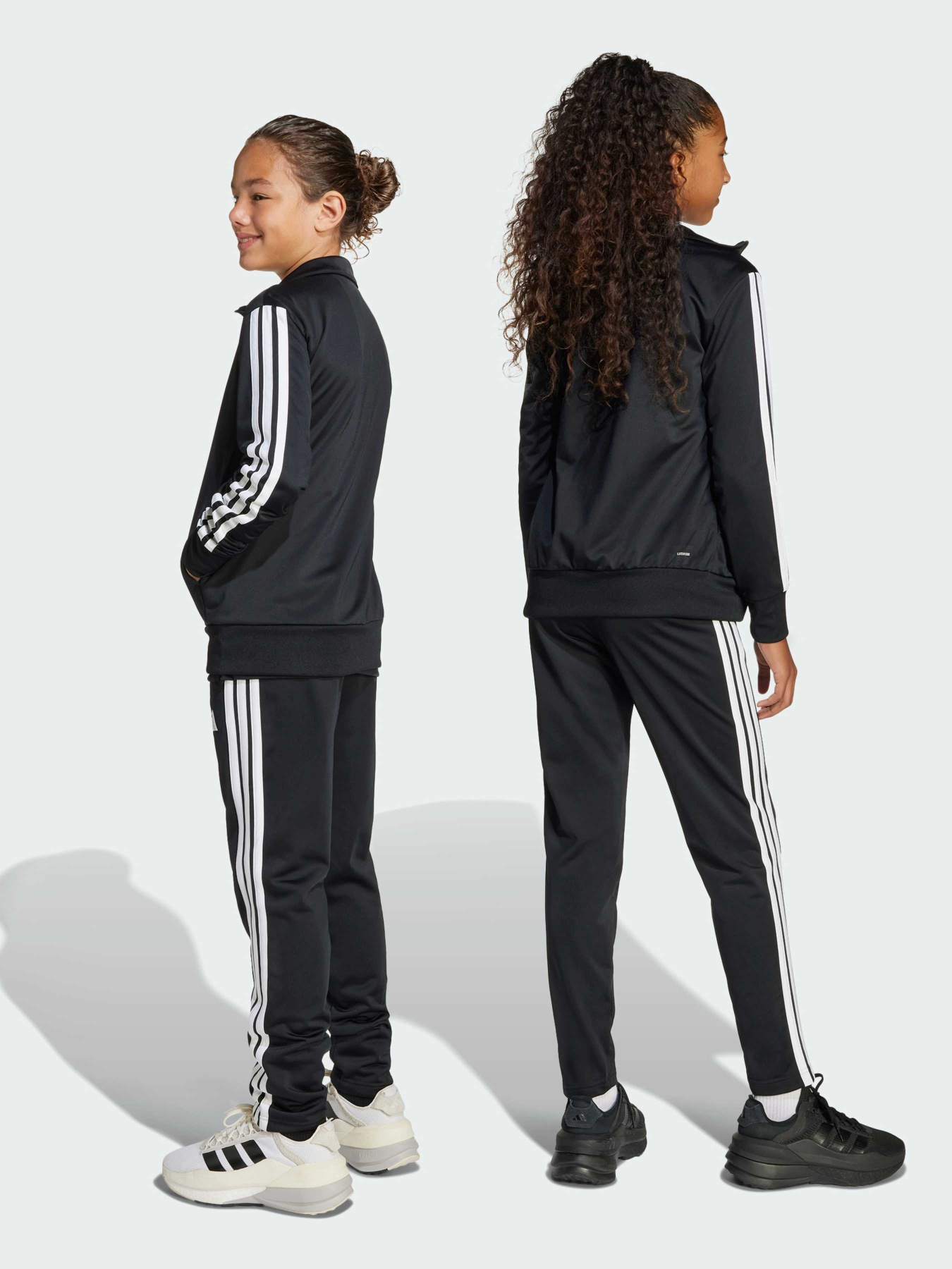 Костюмы Adidas модель JD6502 Костюмы Adidas модель JD6502 Фото