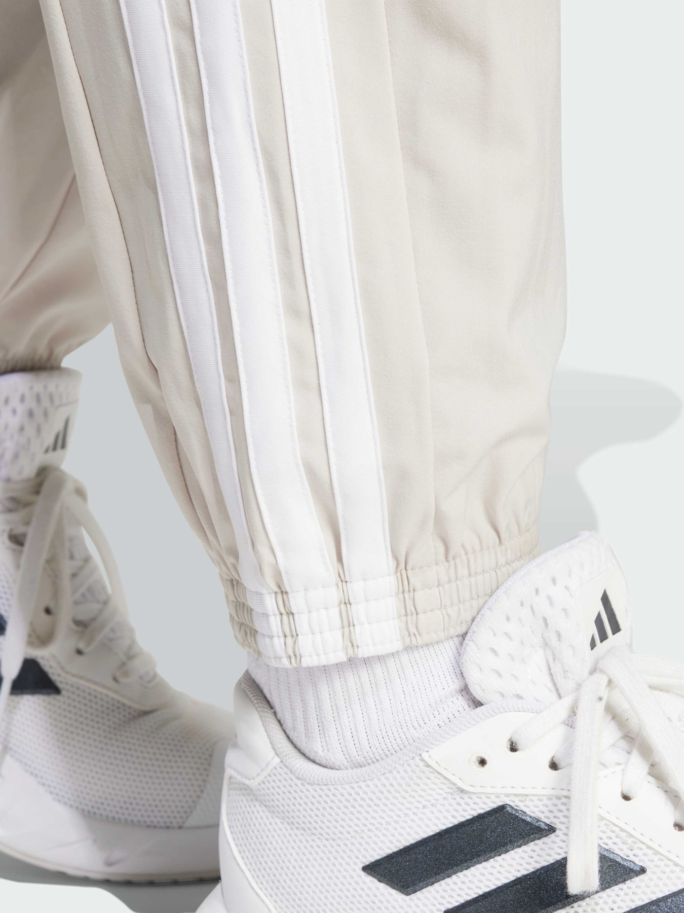 Брюки Adidas 3 Stripes модель JD6522 Фото