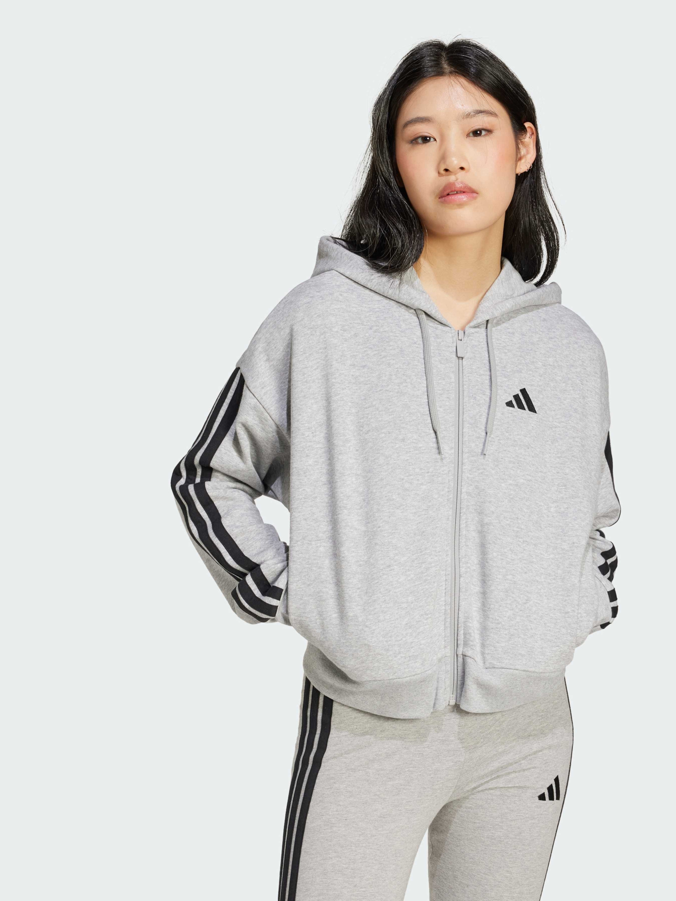 Худі та світшоти Adidas модель JE0055 Худі та світшоти Adidas модель JE0055 Фото