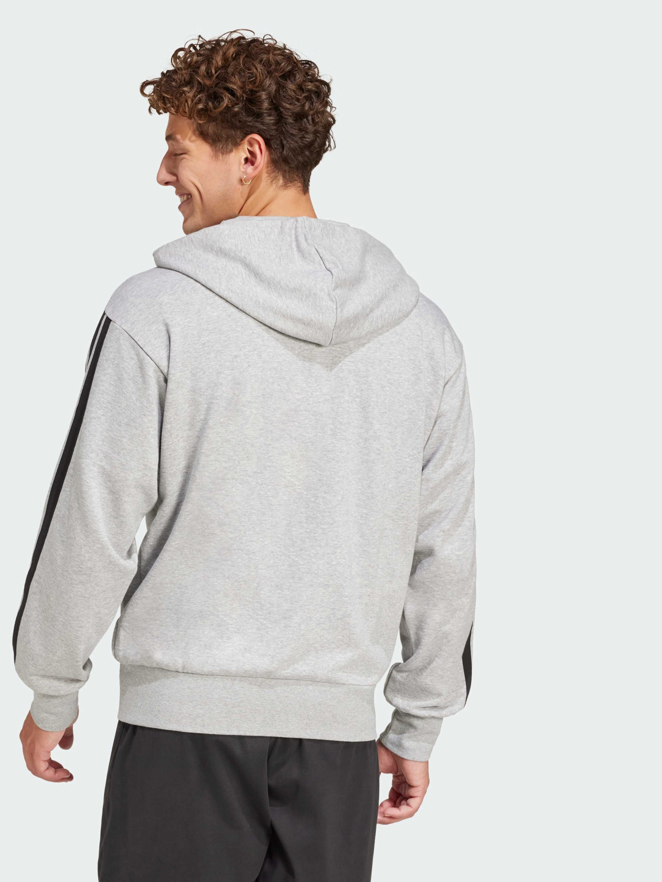 Худі та світшоти Adidas модель JE6338 Худі та світшоти Adidas модель JE6338 Фото