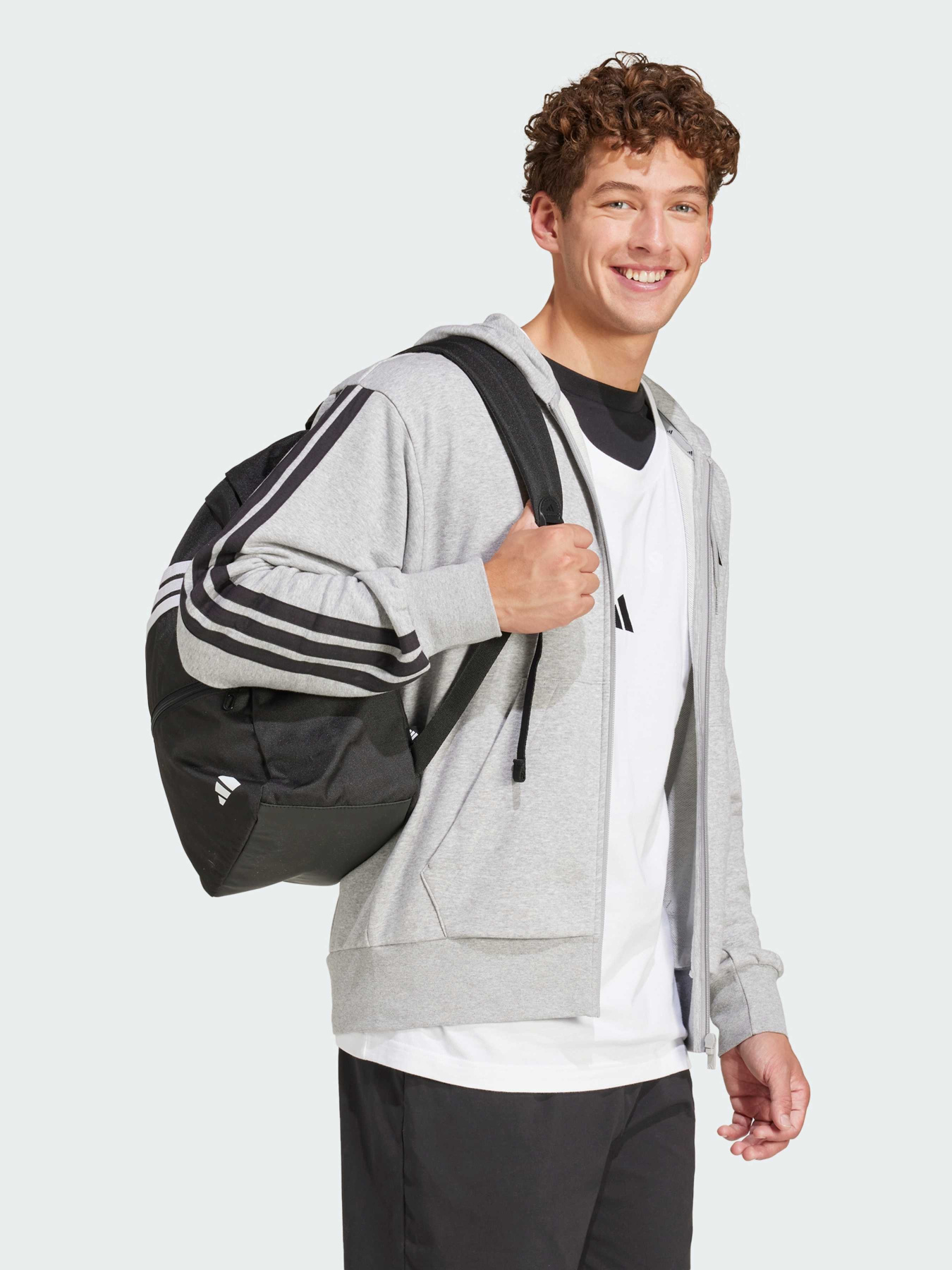 Худі та світшоти Adidas модель JE6338 Худі та світшоти Adidas модель JE6338 Фото
