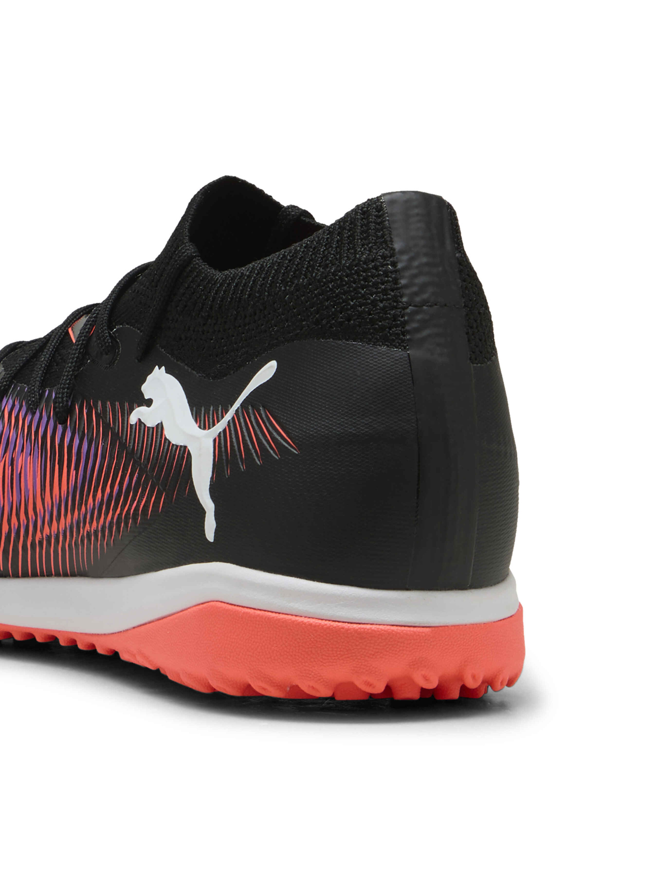 Кросівки PUMA Future 8 Match Tt модель 108370 Фото