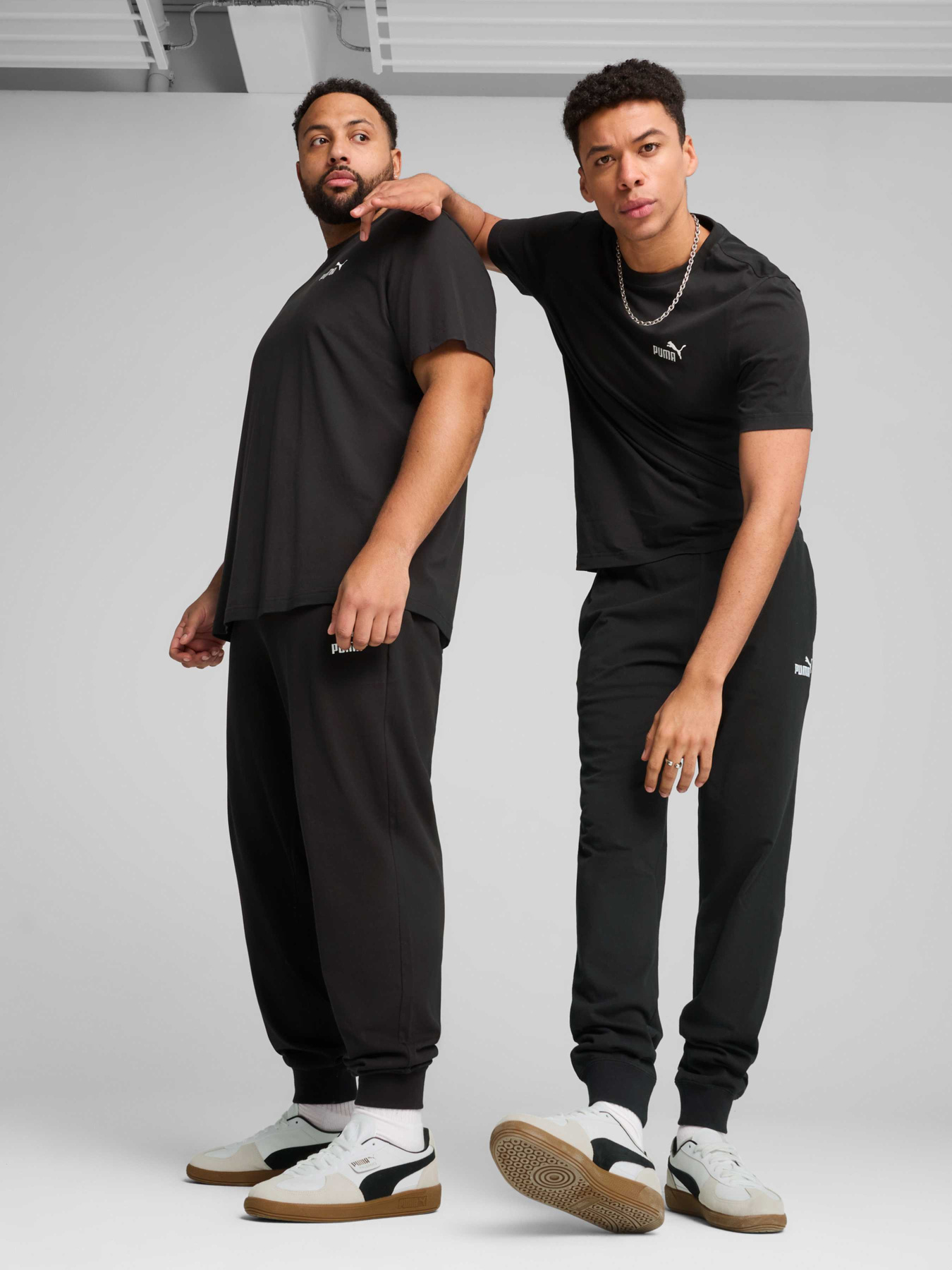 Брюки PUMA Ess No. 1 Logo Jersey Pants модель 682618 Фото