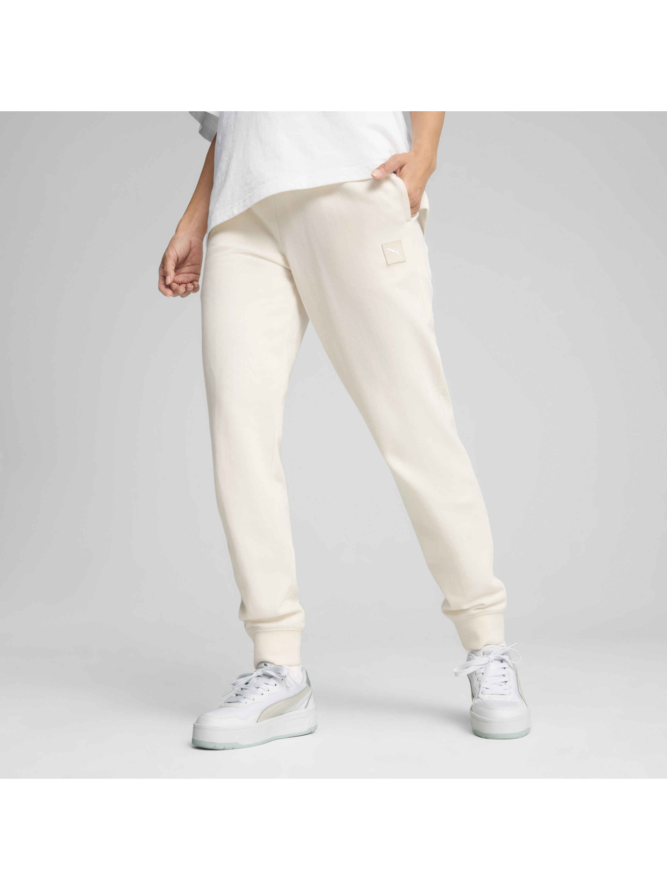 Брюки PUMA Ess Elevated Sweatpants модель 685019 Фото