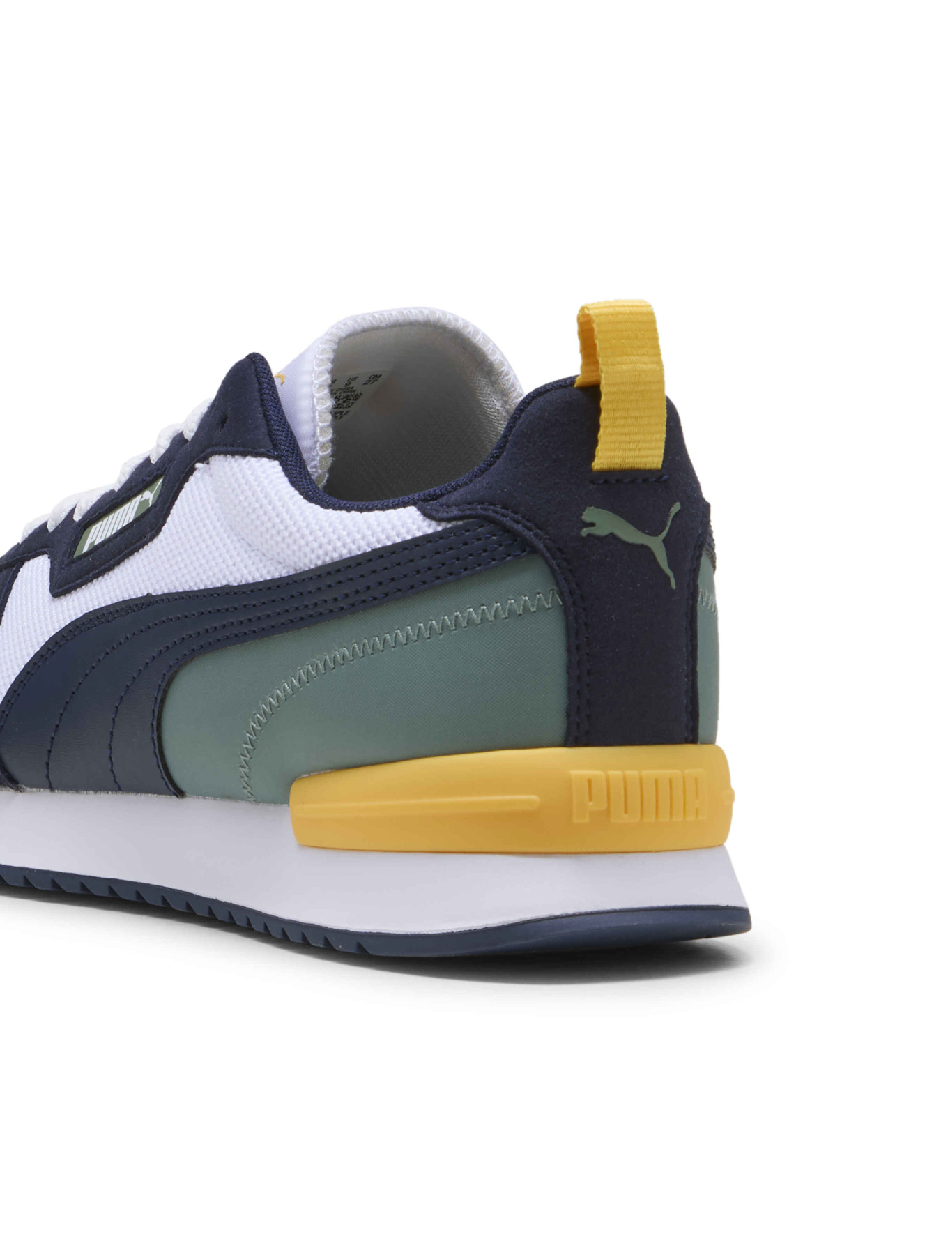Кросівки PUMA R78 модель 393910 Фото